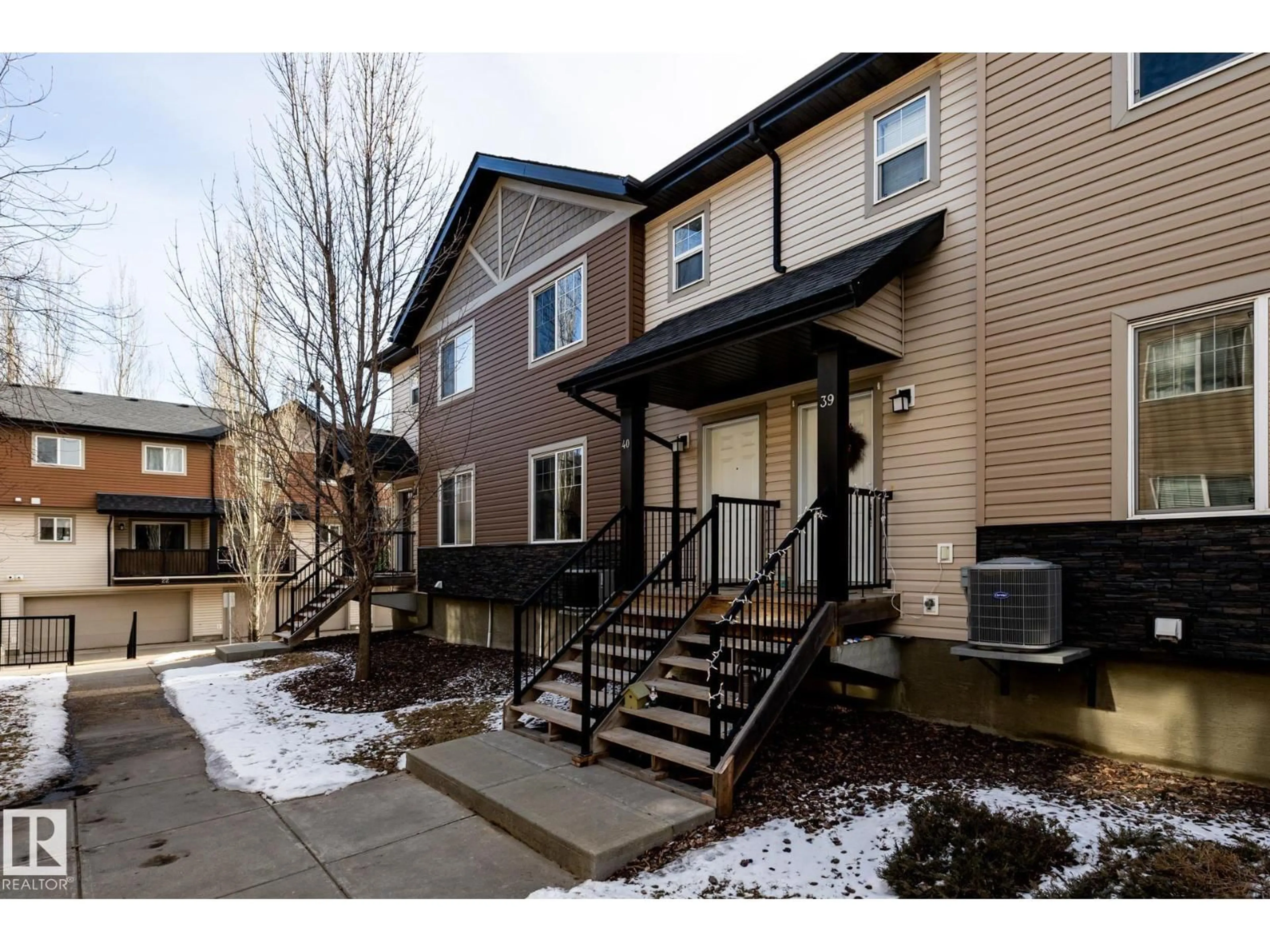 Unknown for 40 - 12004 22 AV SW, Edmonton Alberta T6W0T1