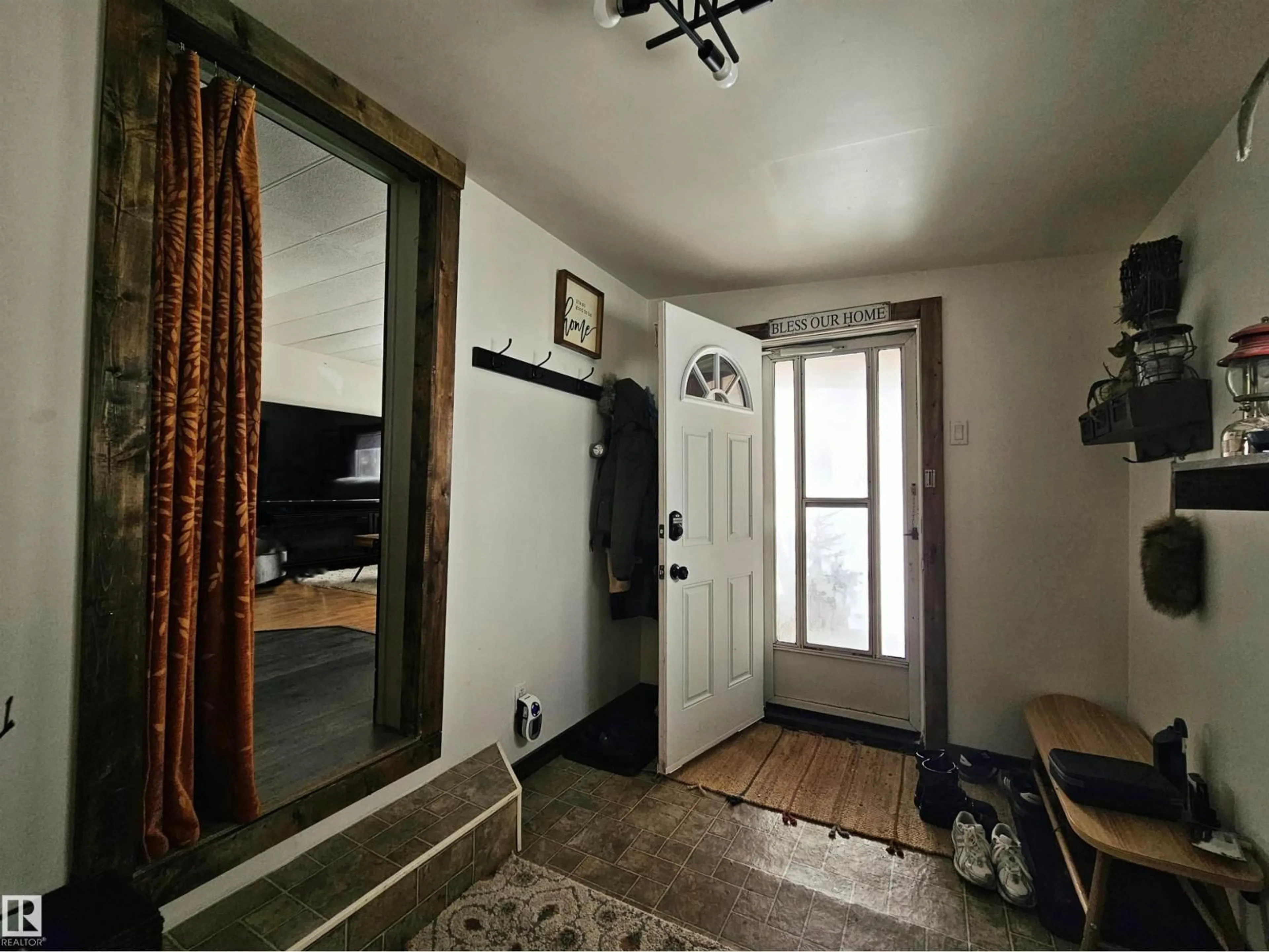 Unknown for 4904 52 AV, Breton Alberta T0C0B8