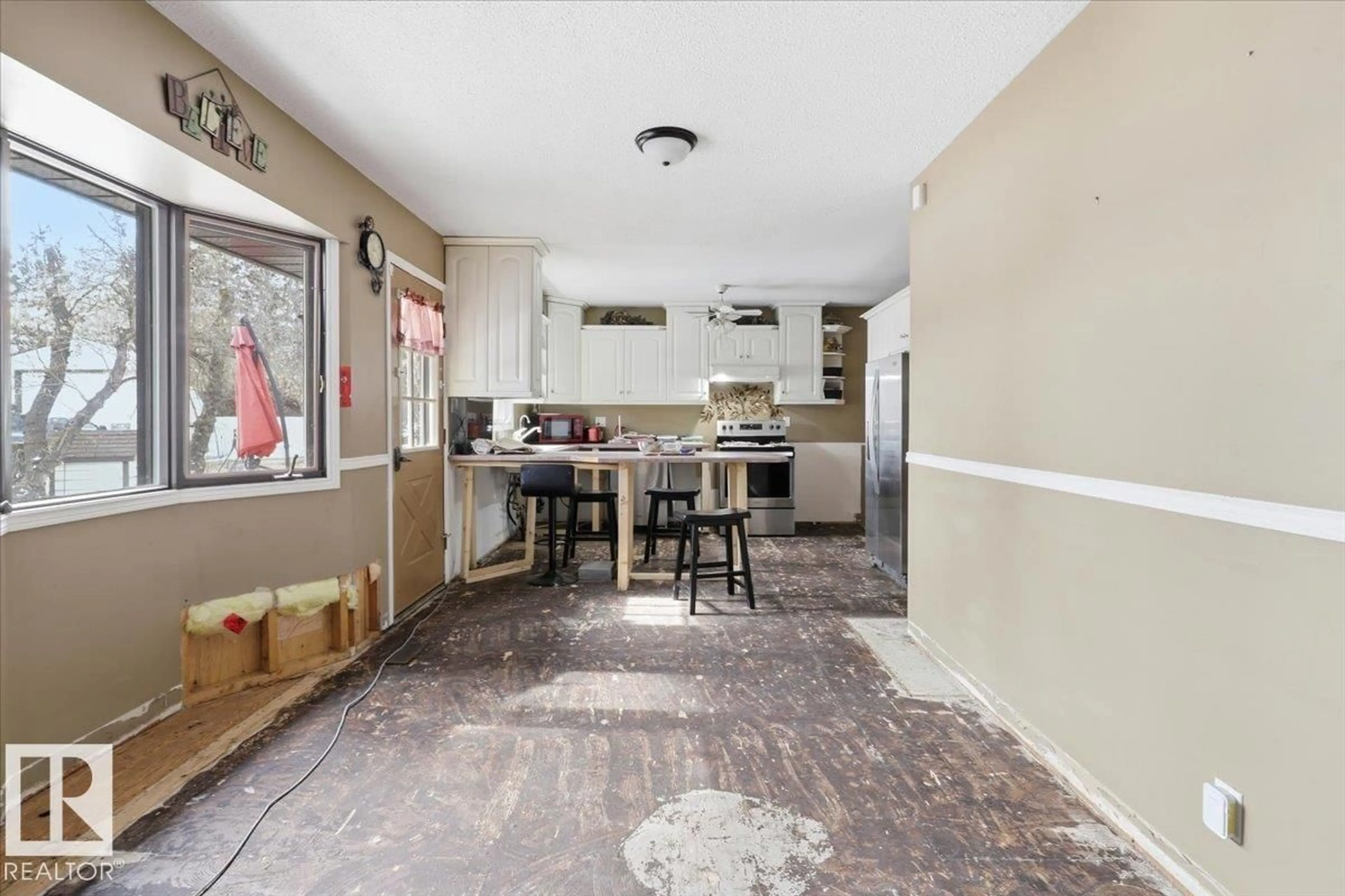 Open concept kitchen, ceramic/tile floor for 50278 RGE ROAD 274, Rural Leduc County Alberta T0C0V0