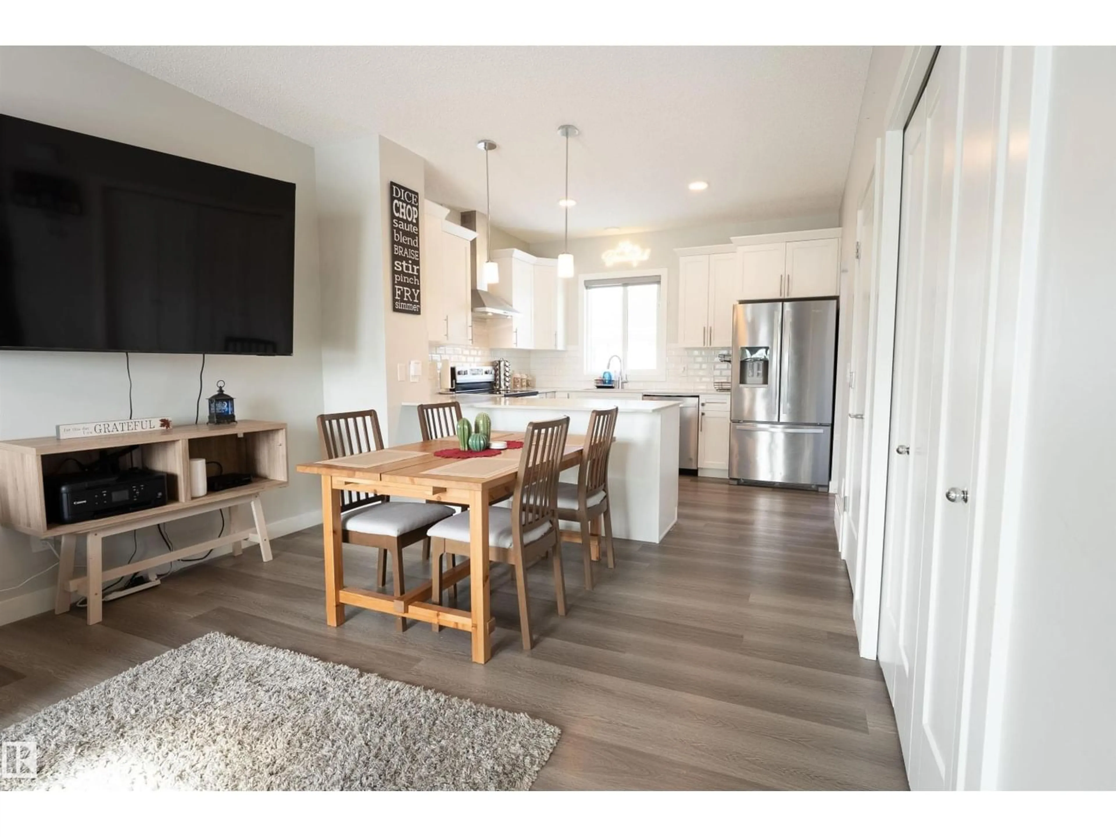 Unknown for 656 BLACK STONE, Leduc Alberta T0C0V0