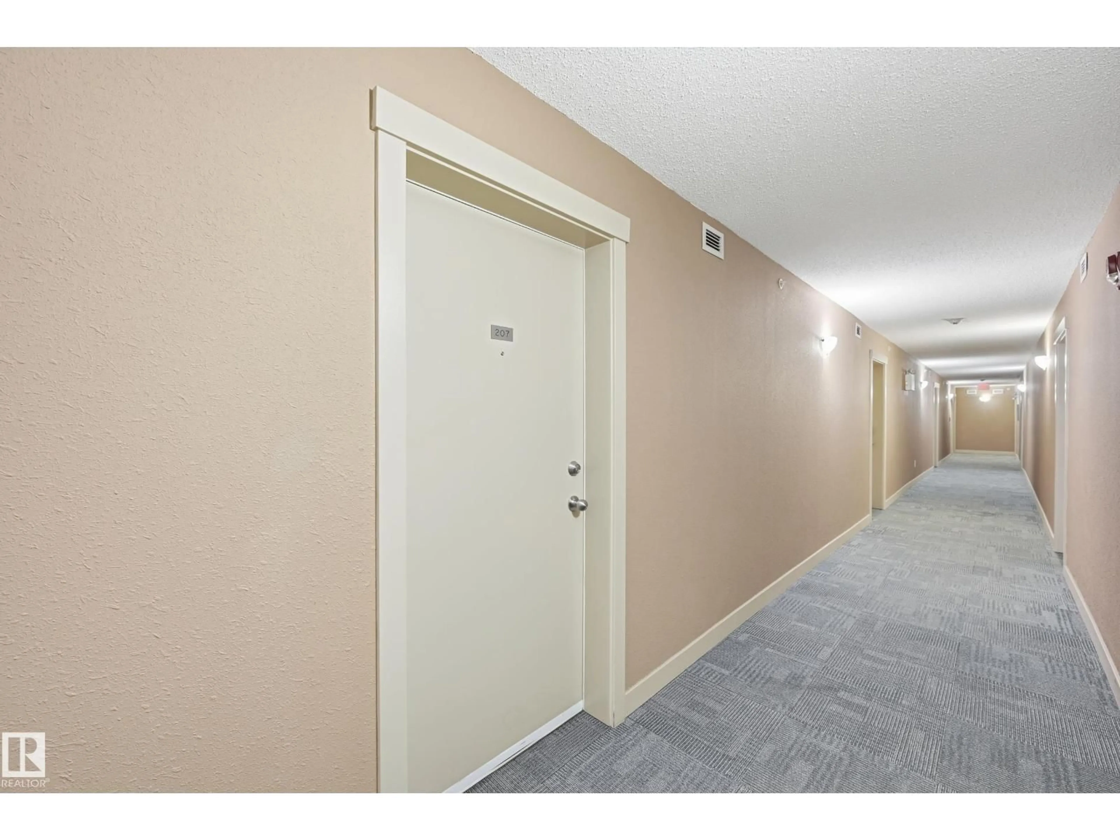 Indoor foyer for 1080 - 207 MCCONACHIE BV, Edmonton Alberta T5Y0X2
