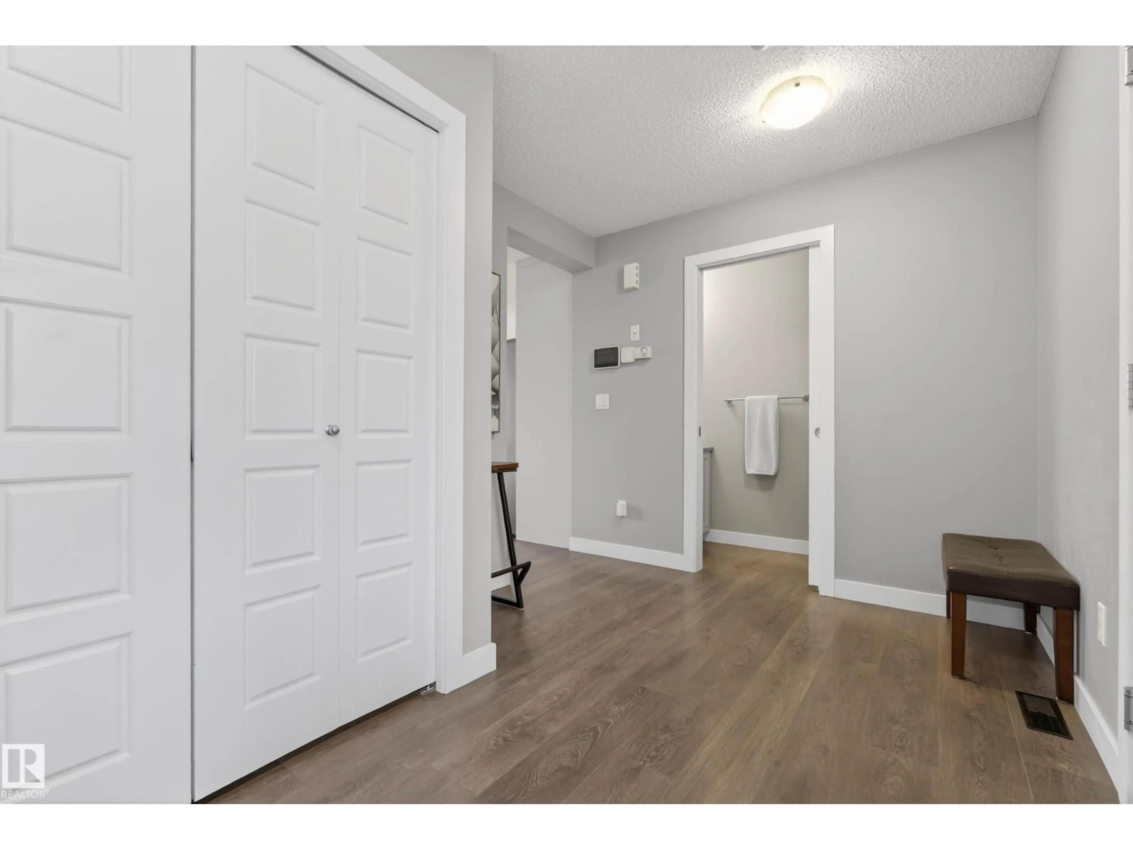 Indoor entryway for NW - 9439 209 ST, Edmonton Alberta T5T7J5