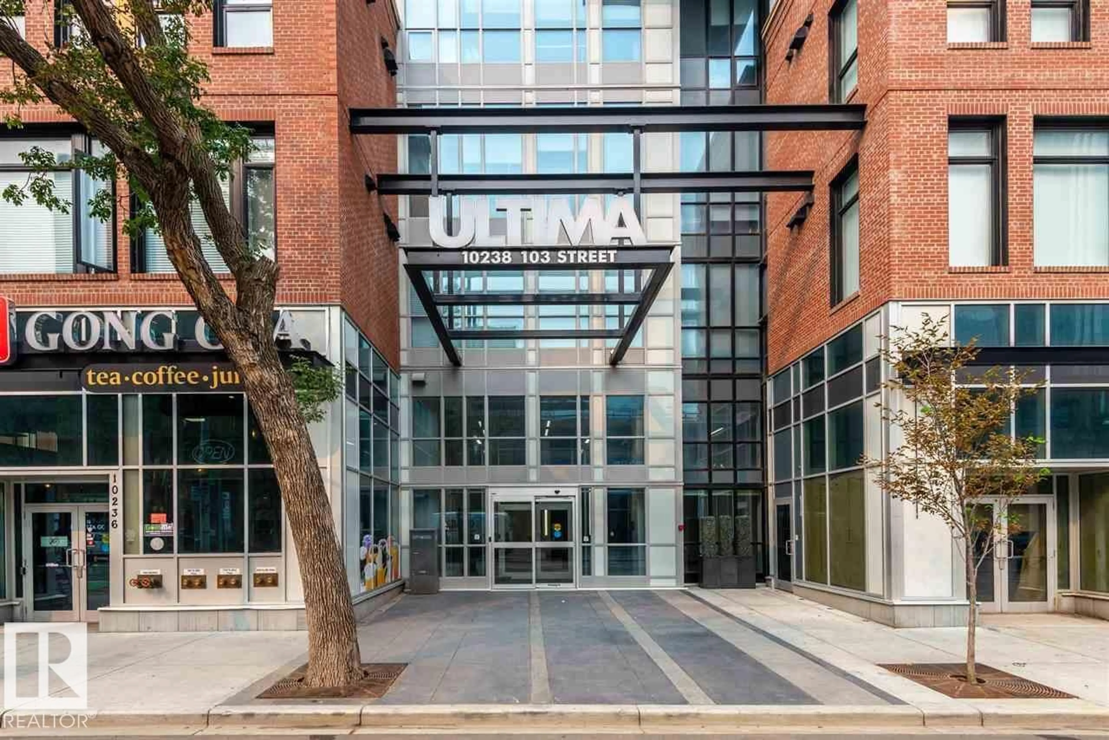 Indoor foyer for #502 - 10238 103 ST NW, Edmonton Alberta T5J0G6