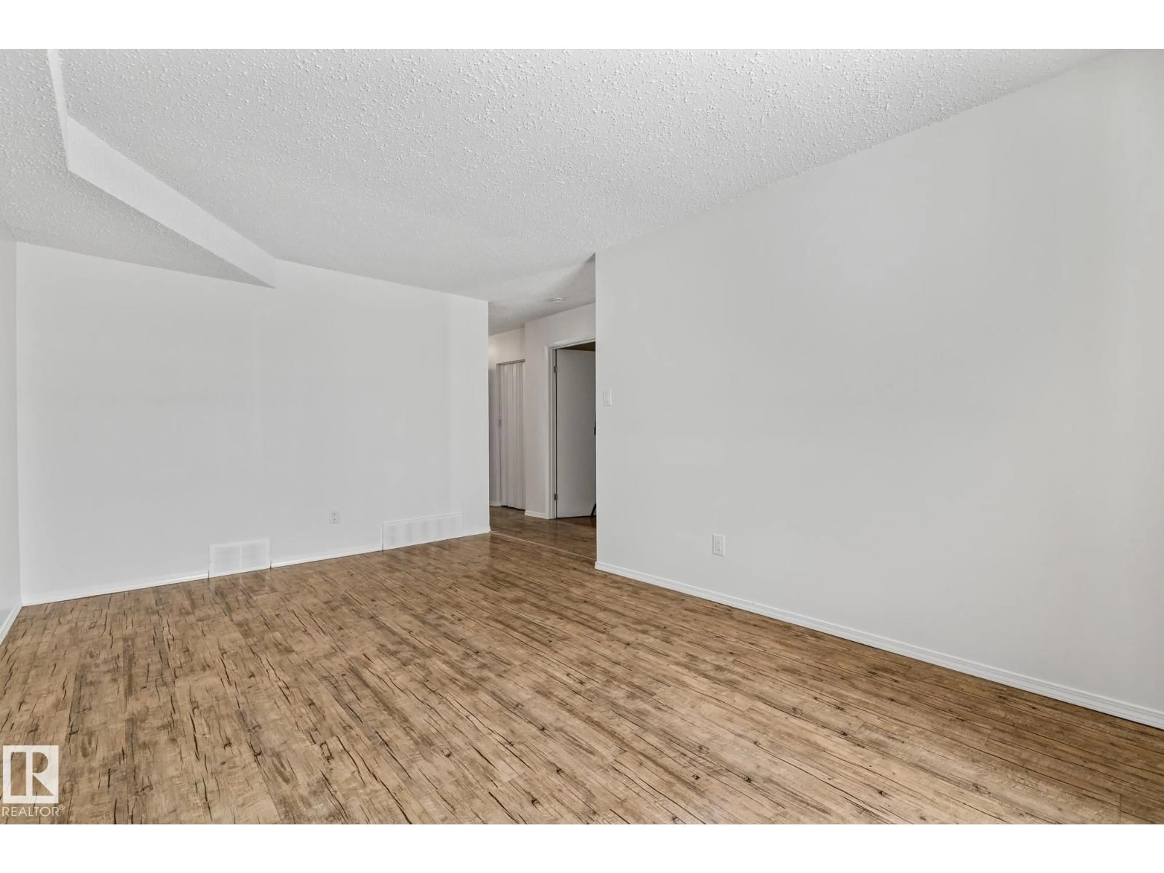 A pic of a room for 3119 144 AV, Edmonton Alberta T5Y1H4