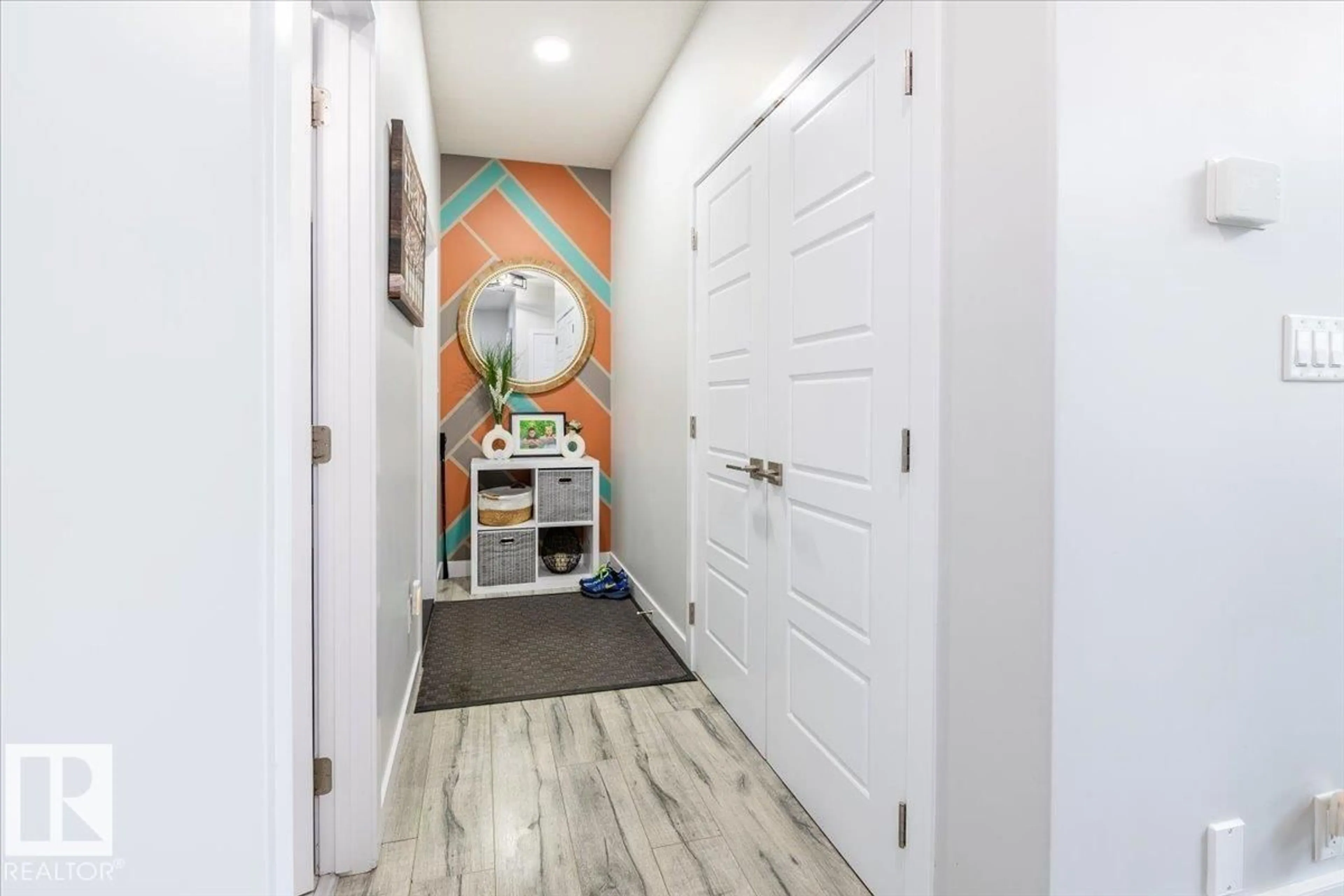 Indoor entryway for 1035 BERG PL, Leduc Alberta T9E1M4