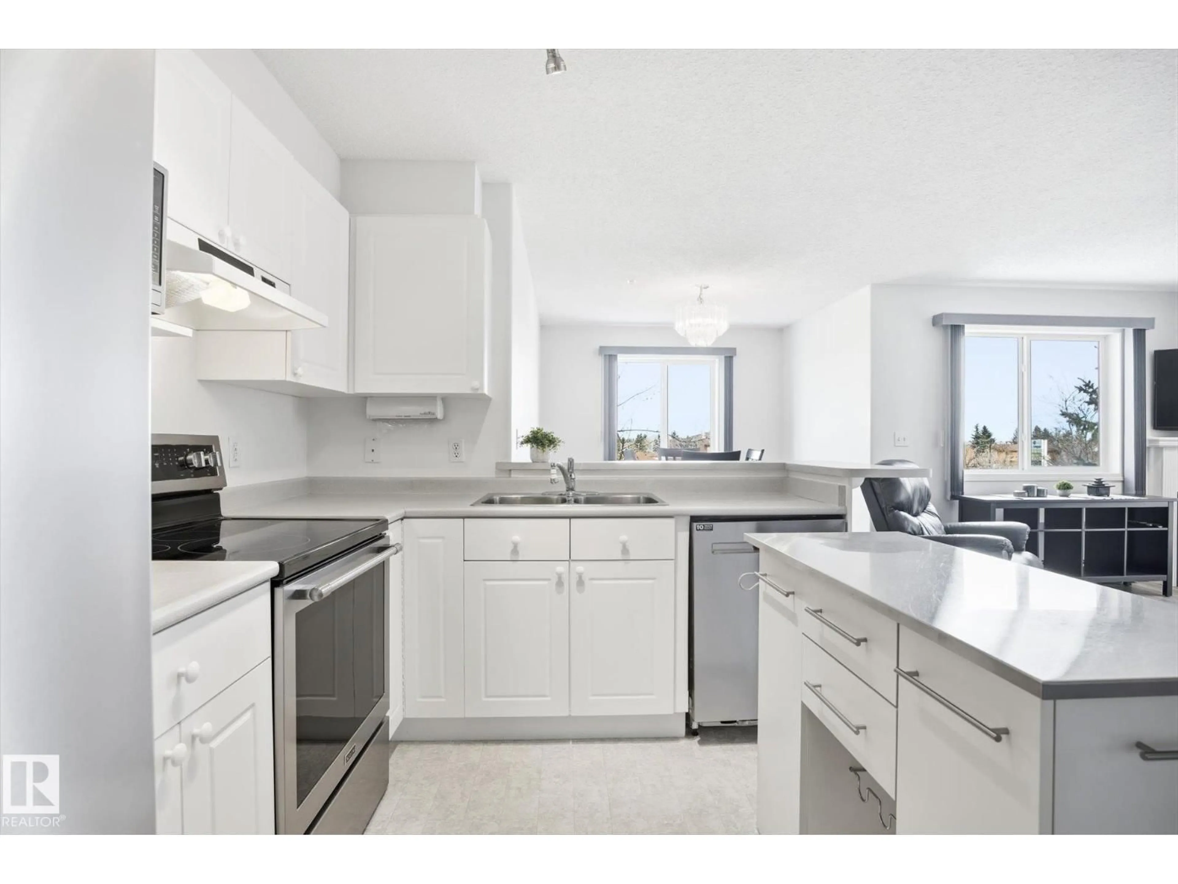 Standard kitchen, ceramic/tile floor for 306 - 5116 49 AV, Leduc Alberta T9E8K1