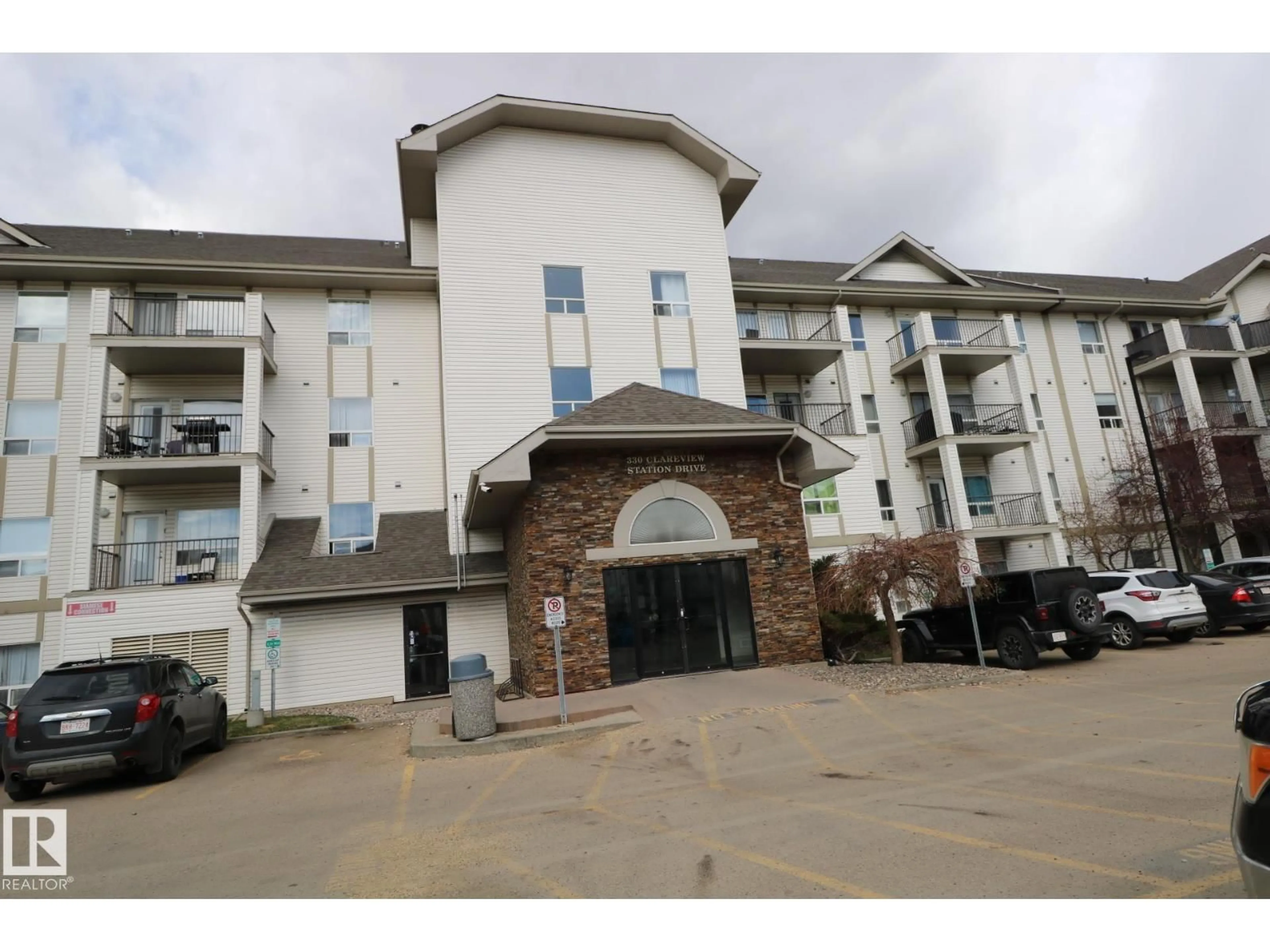 Unknown for 1204 CLAREVIEW STATION DR, Edmonton Alberta T5Y0E6