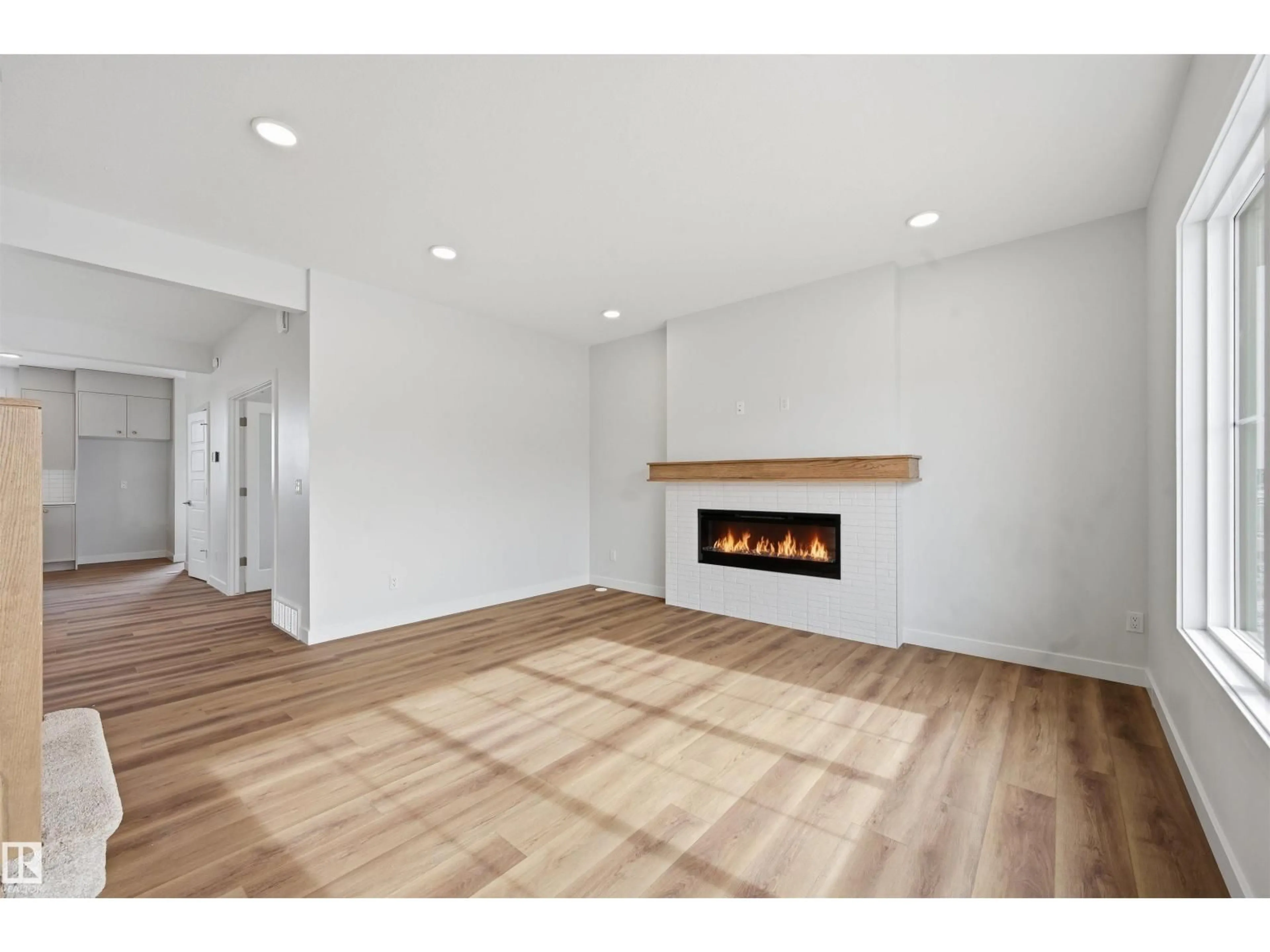 Unknown for 3266 DALLAS SCHMIDT DR, Edmonton Alberta T5E6Z8