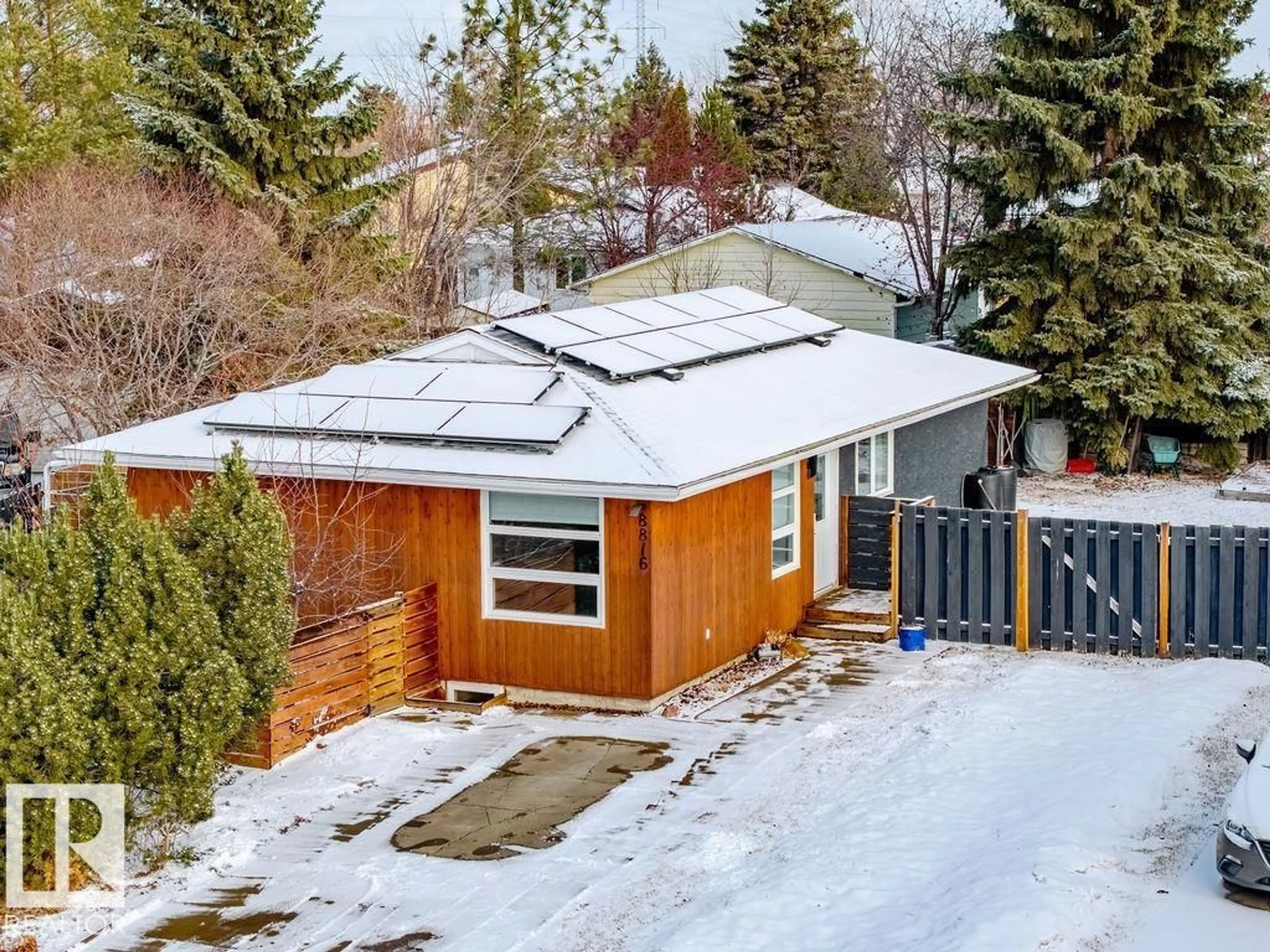 A pic from outside/outdoor area/front of a property/back of a property/a pic from drone, street for 8816 25A AV, Edmonton Alberta T6K2W7
