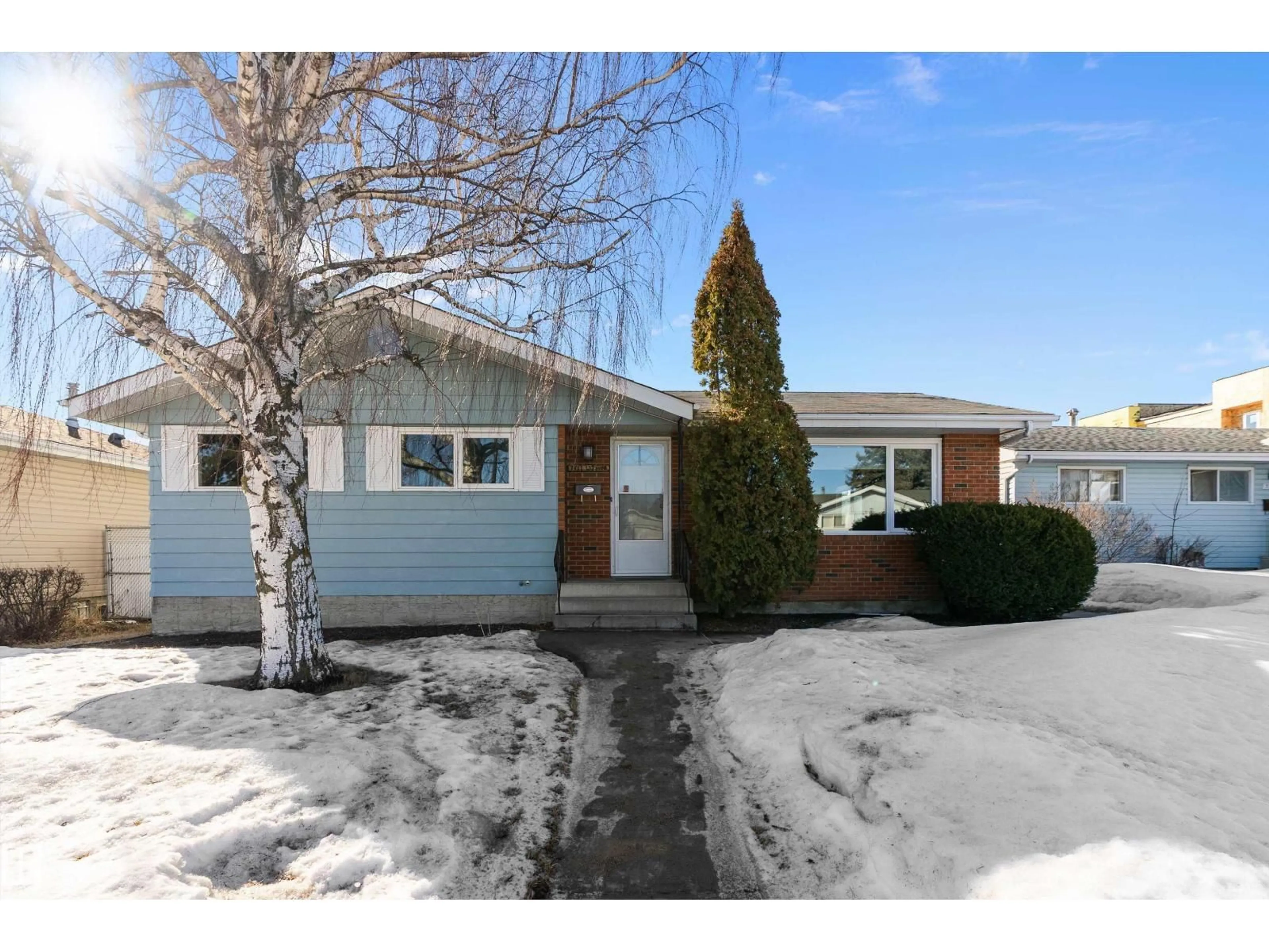 Unknown for NW - 7711 132 A AV, Edmonton Alberta T5C2C4