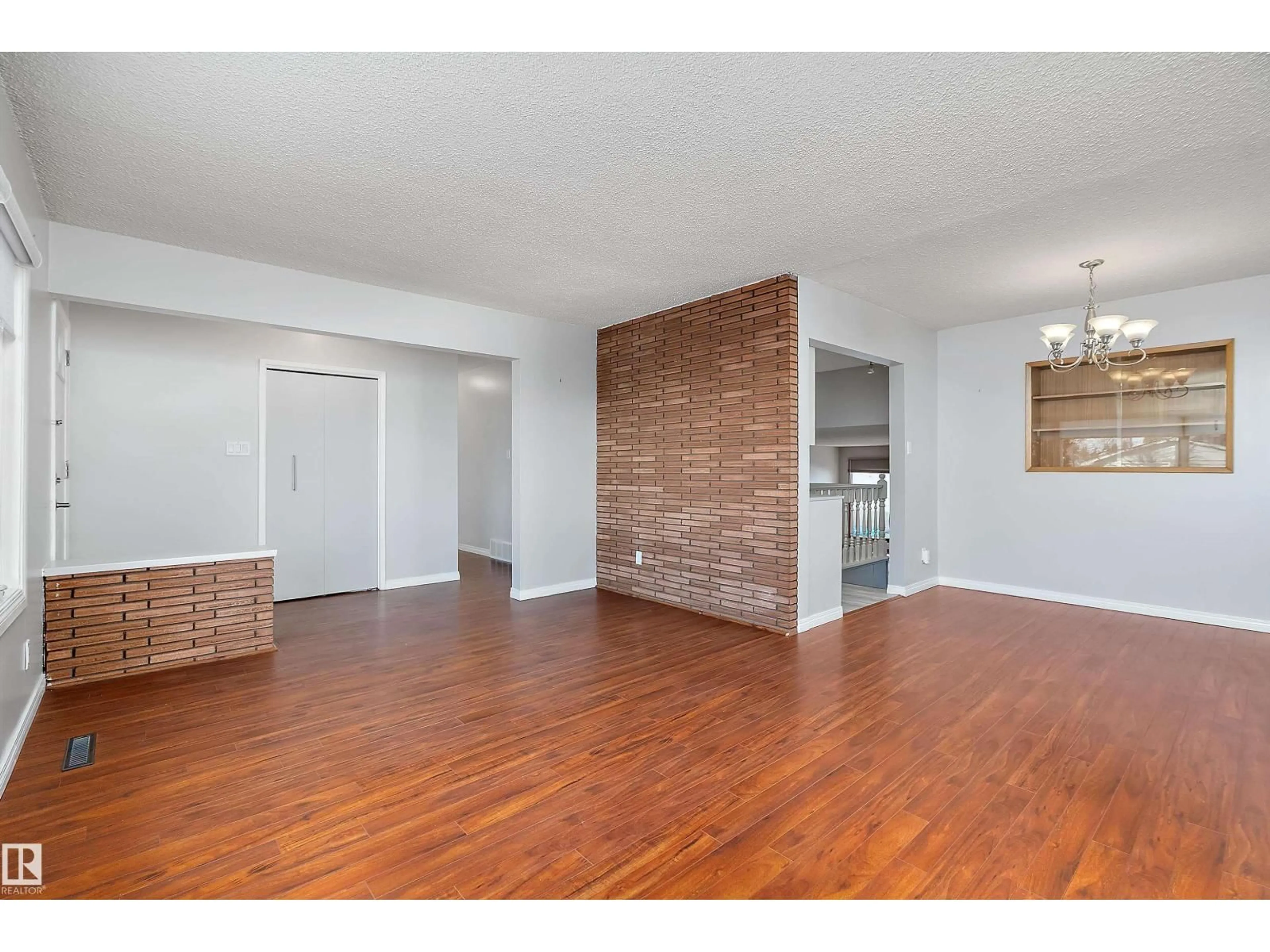 Unknown for NW - 7711 132 A AV, Edmonton Alberta T5C2C4