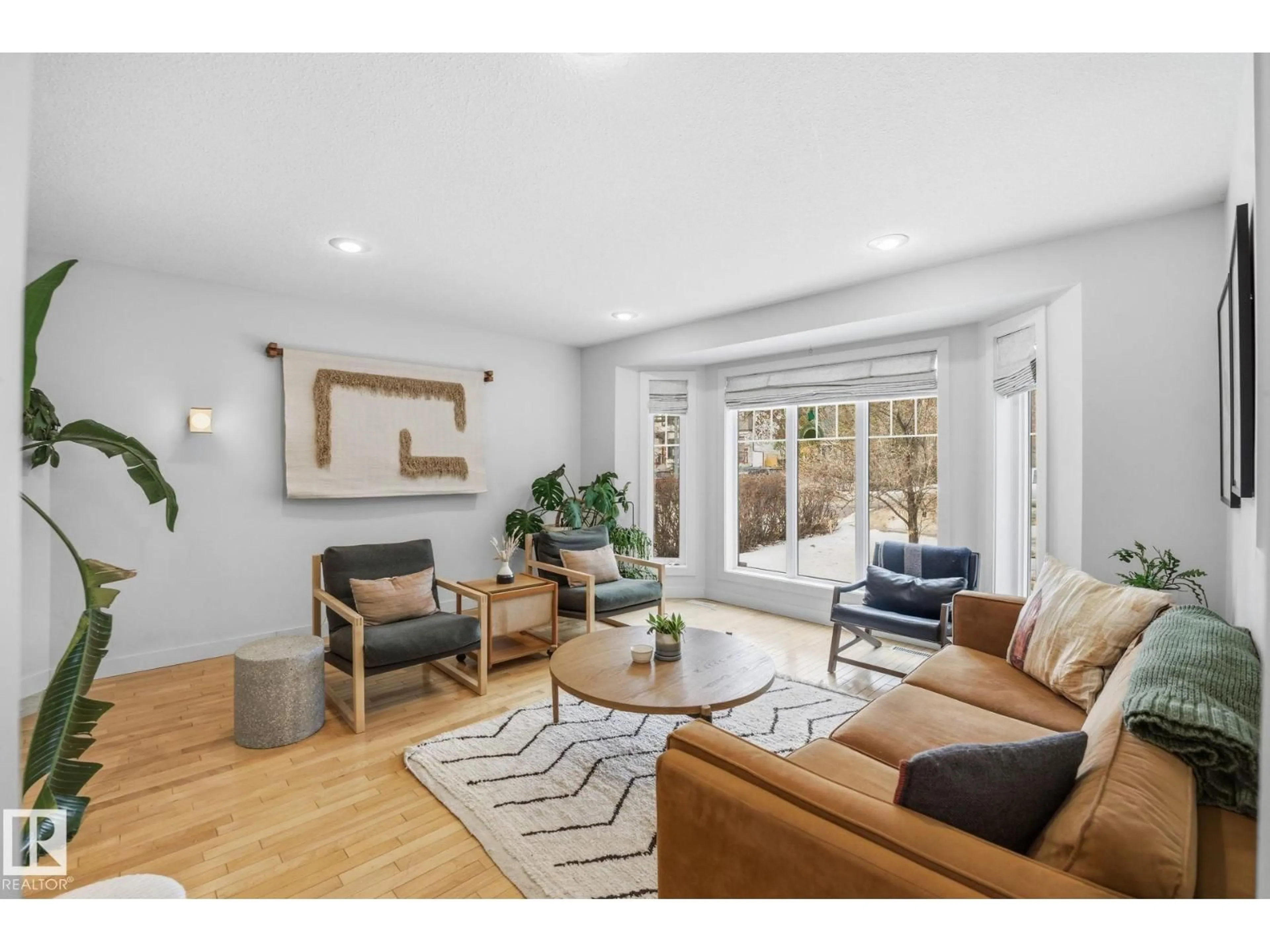 Living room with furniture, unknown for 7235 112 ST, Edmonton Alberta T6G1J4