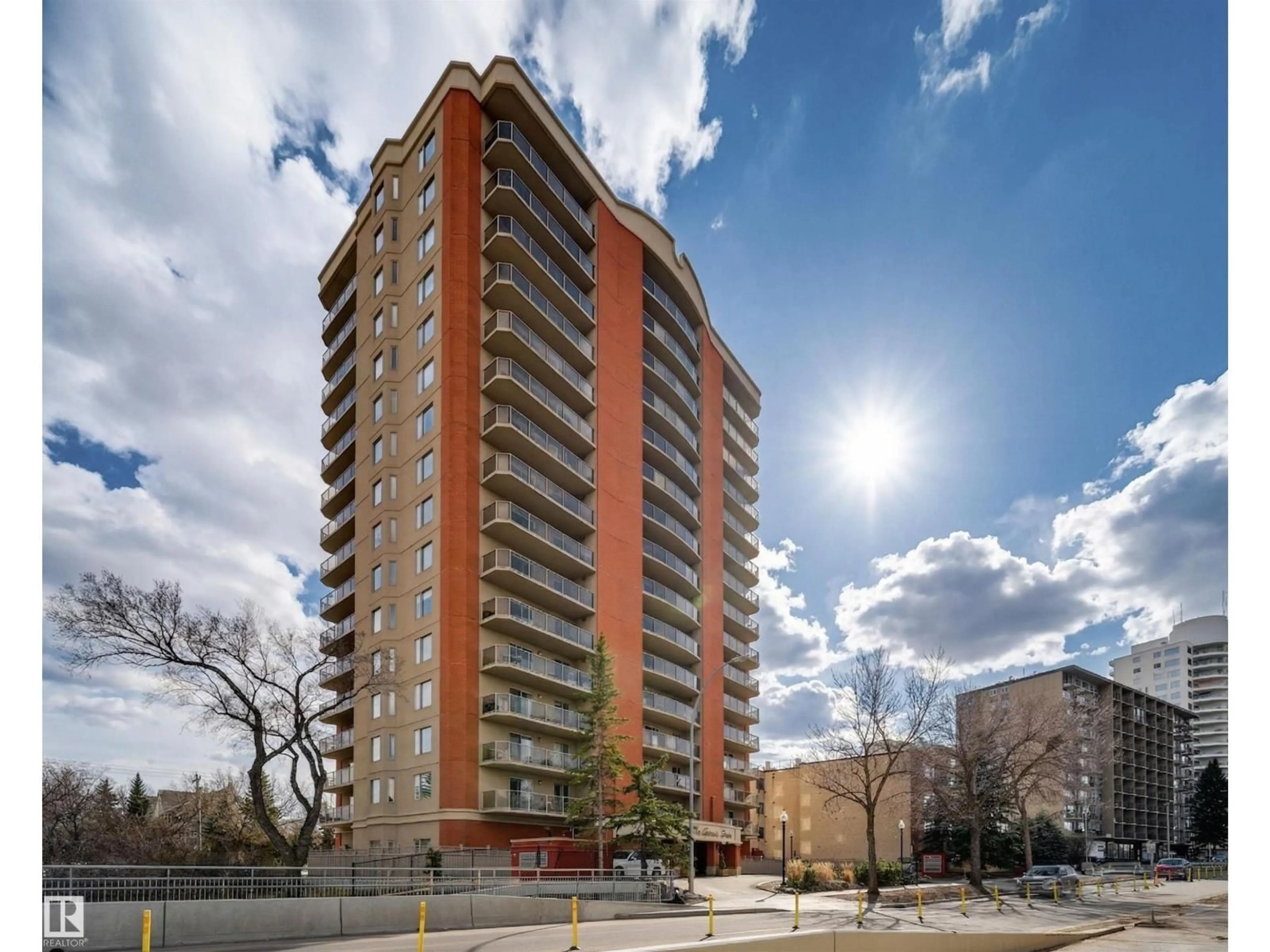 Unknown for #501 - 10649 SASKATCHEWAN DR, Edmonton Alberta T6E6S8