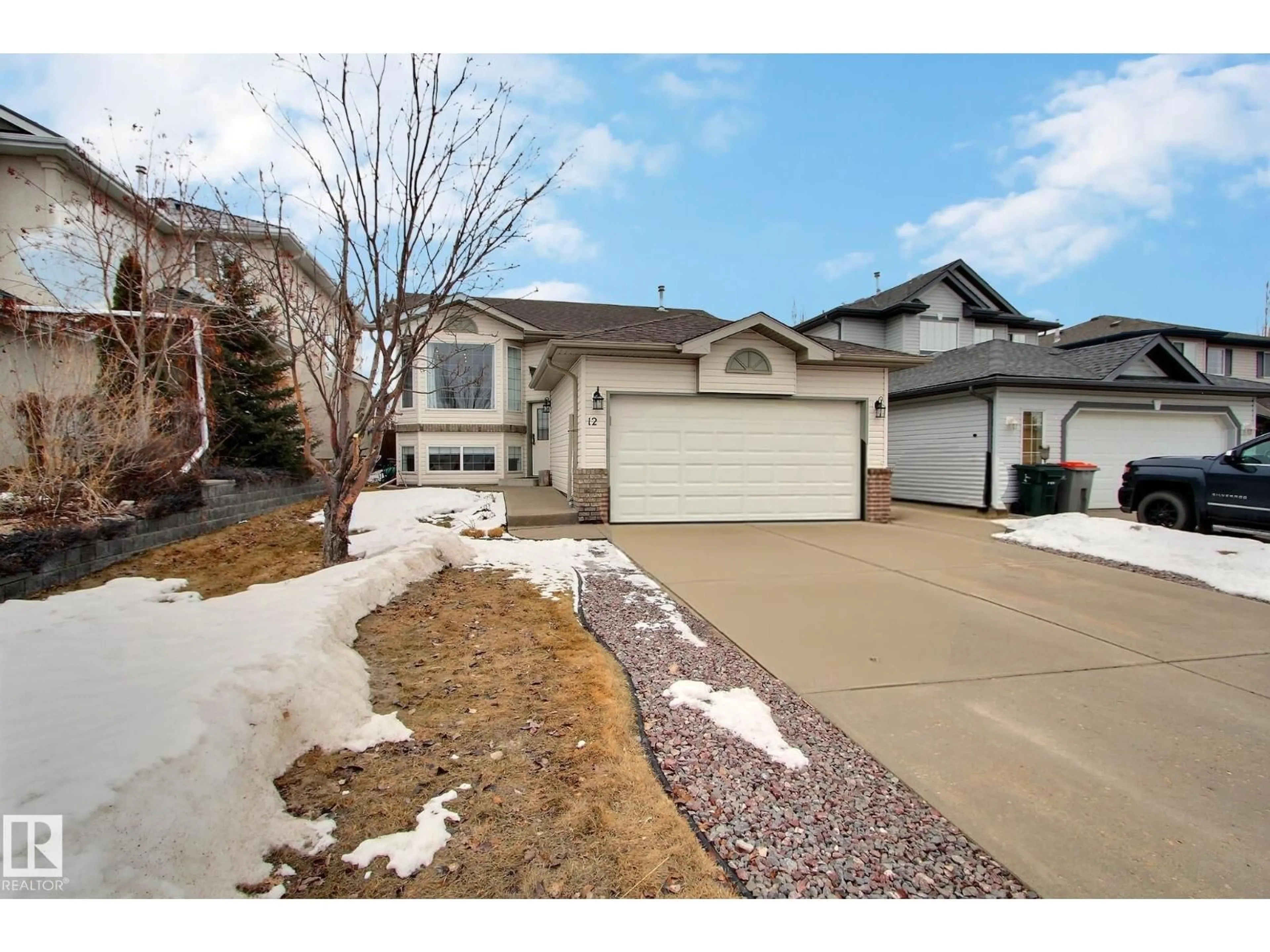 Home with vinyl exterior material, street for 12 BELFRY FAIRWAY, Stony Plain Alberta T7Z2M8