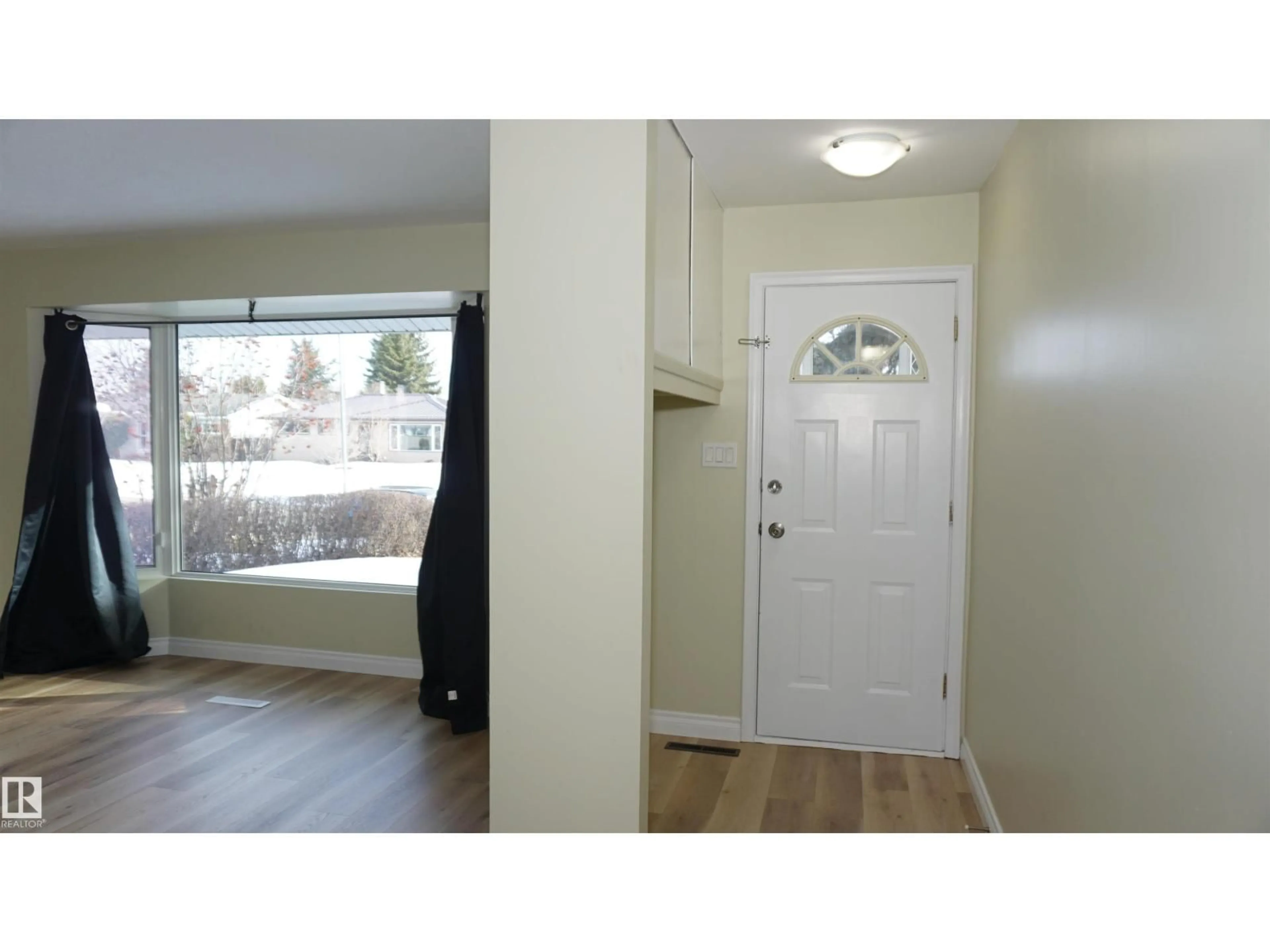 Indoor entryway for 12924 135A AV, Edmonton Alberta T5L3Z7