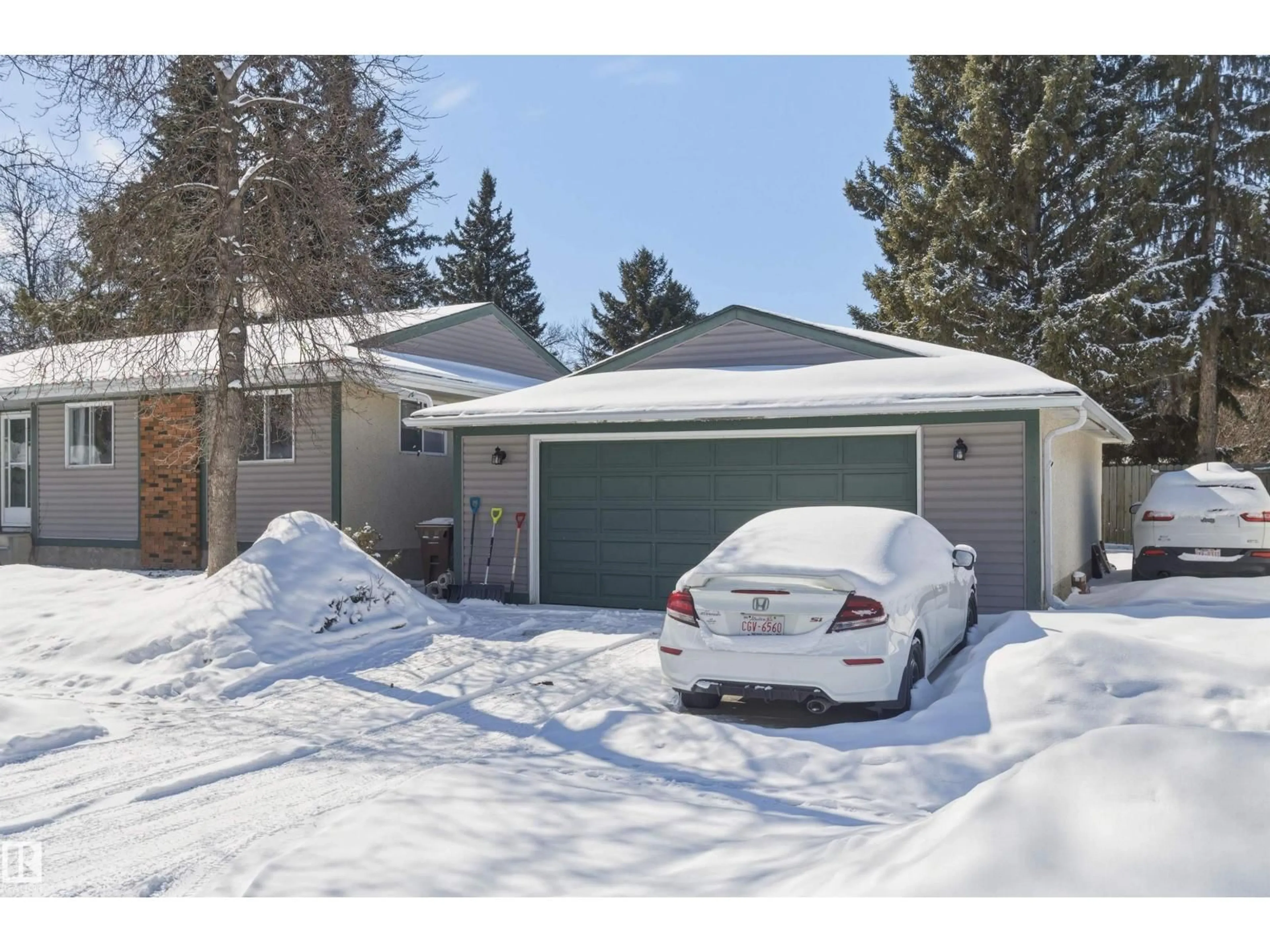 Unknown for 26 LONGVIEW CR, St. Albert Alberta T8N2W2