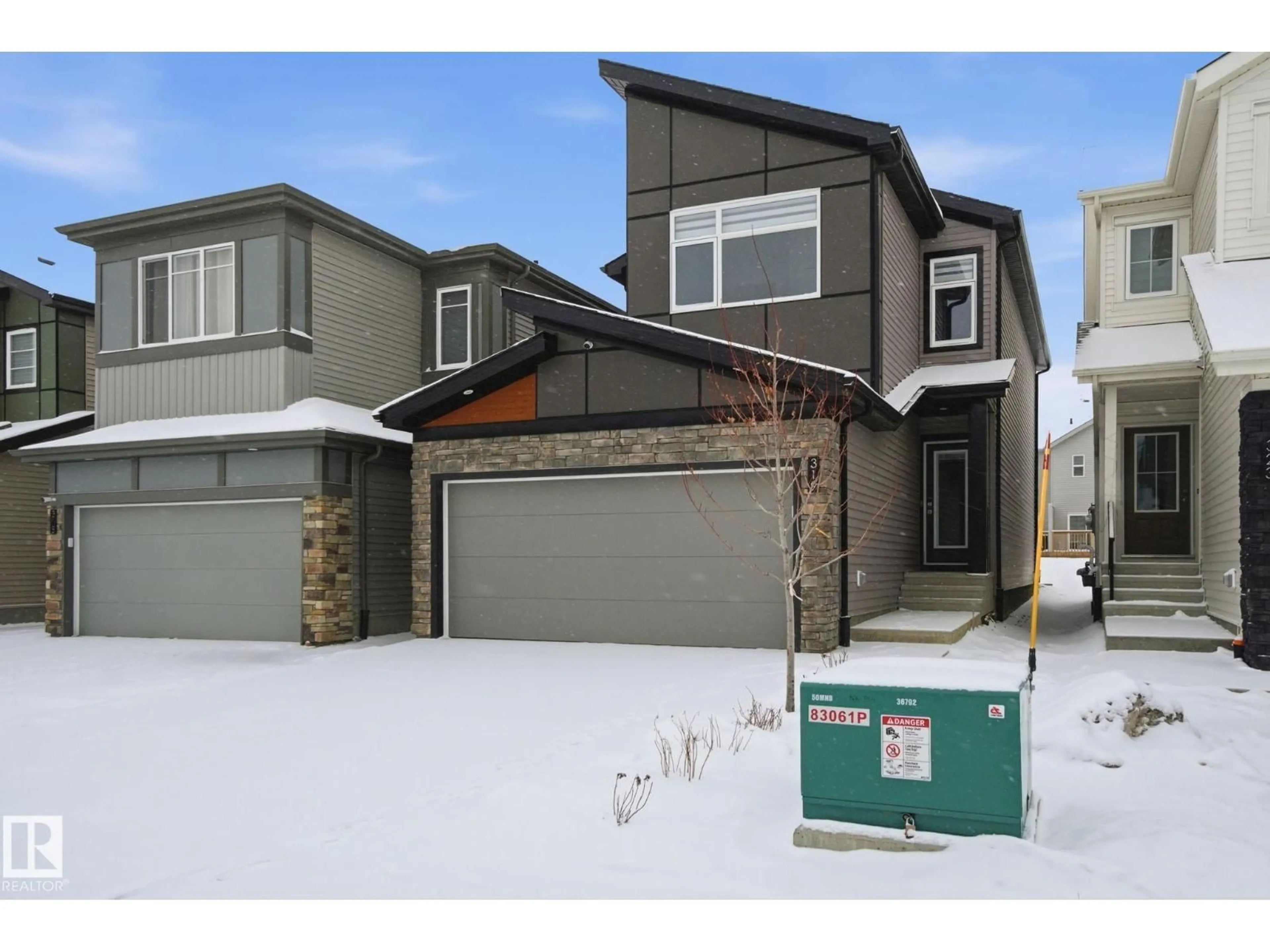 Unknown for SW - 319 29 ST, Edmonton Alberta T6X3E7