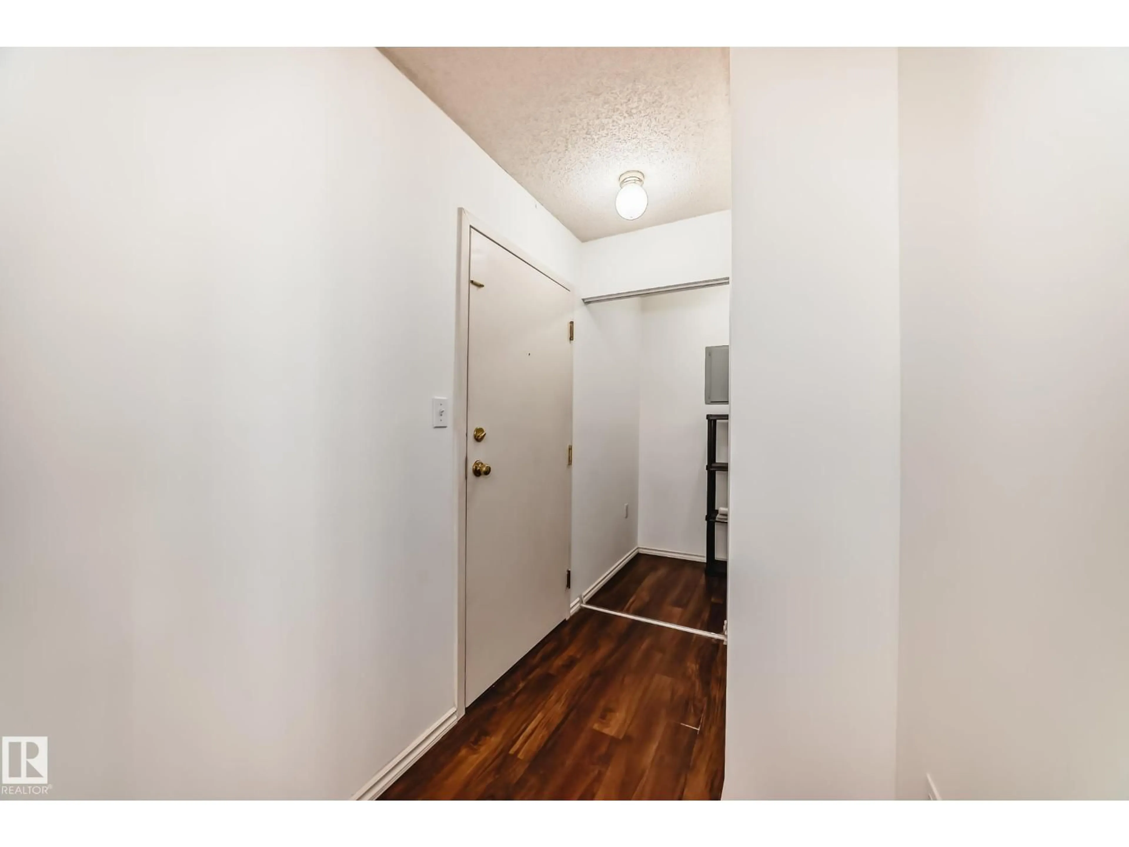 Indoor entryway for #320 - 9620 174 ST, Edmonton Alberta T5T6B9