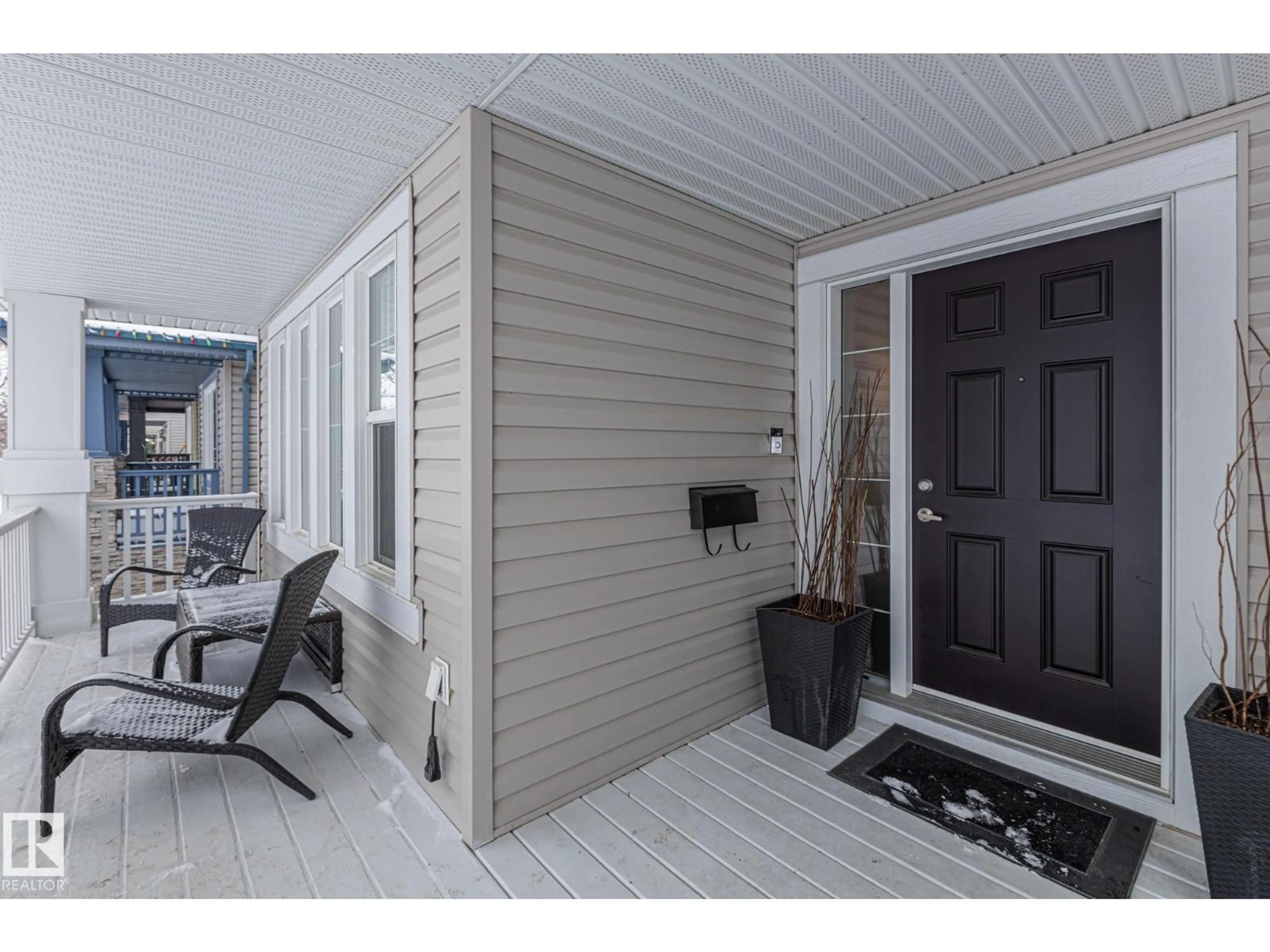 Indoor entryway for NW - 1133 35A AV, Edmonton Alberta T6T0J7