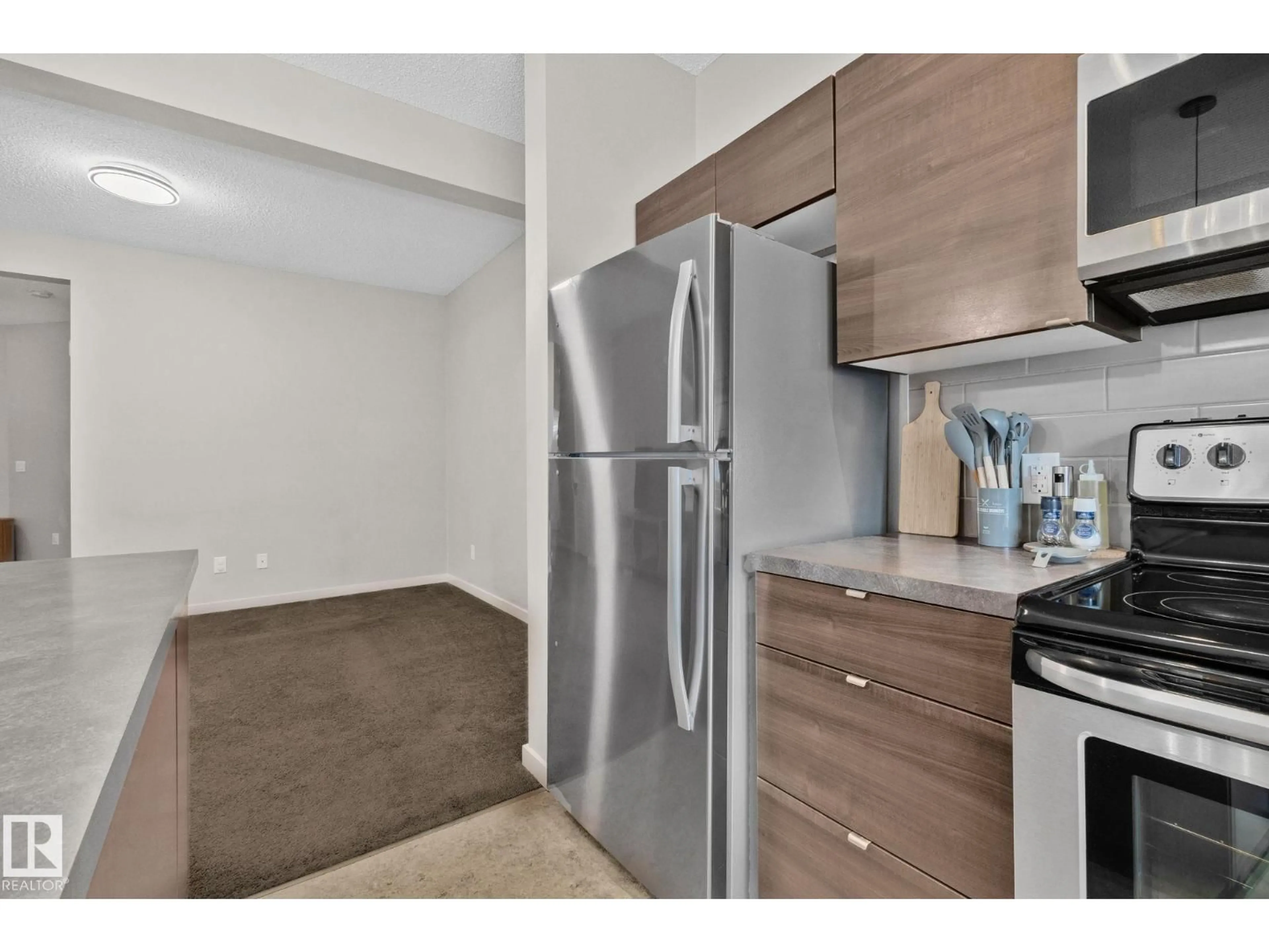 Standard kitchen, unknown for #11 - 3710 ALLAN DR, Edmonton Alberta T6W2C4