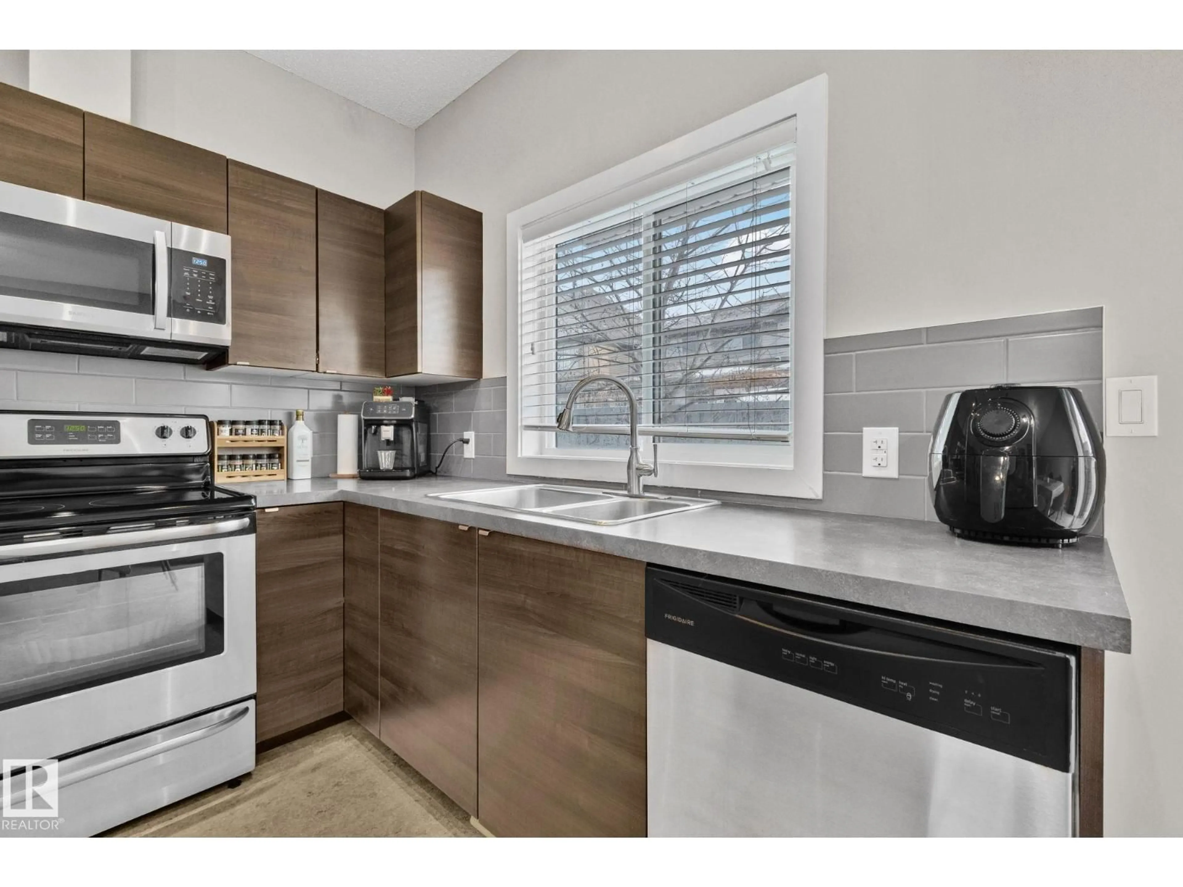 Standard kitchen, unknown for #11 - 3710 ALLAN DR, Edmonton Alberta T6W2C4