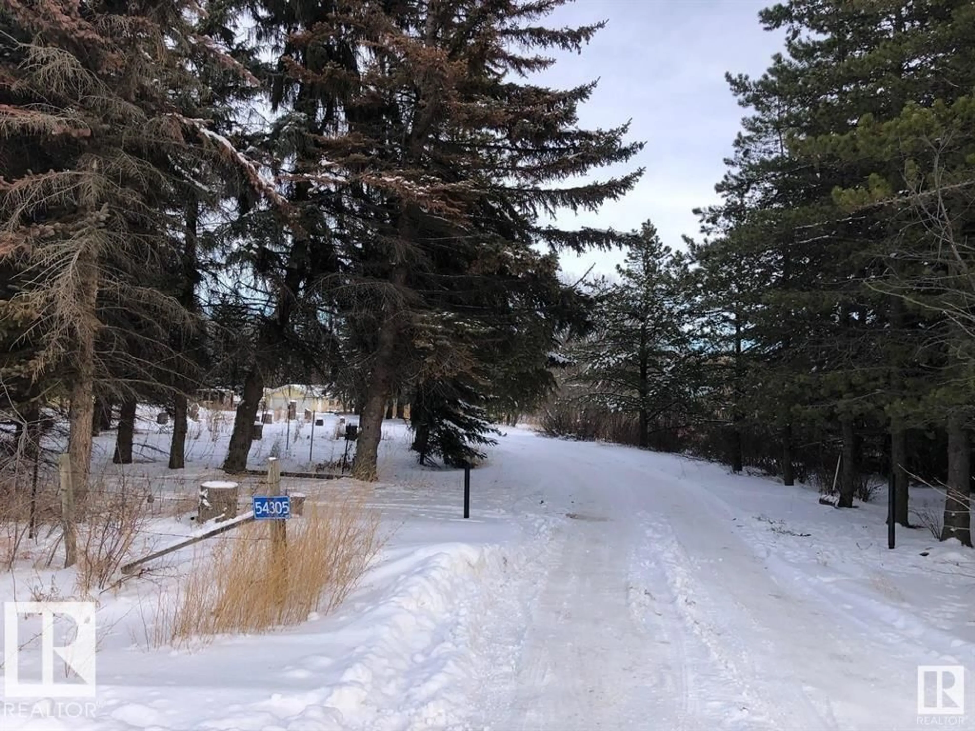 Blurry image for 54305 RR 253, St. Albert Alberta T8T0S6