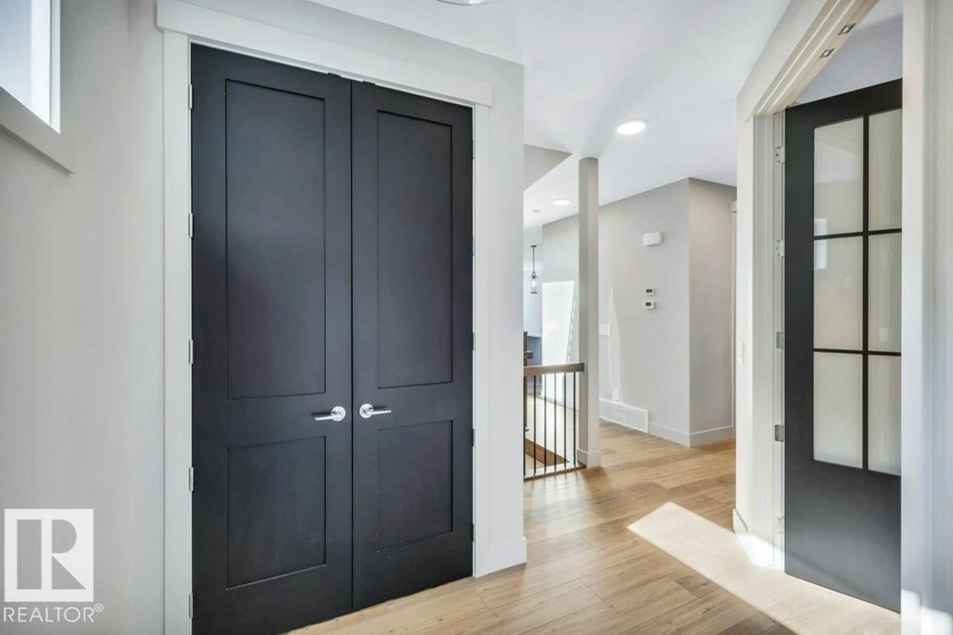 Indoor entryway for 17 NORWYCK WY, Spruce Grove Alberta T7X3G5