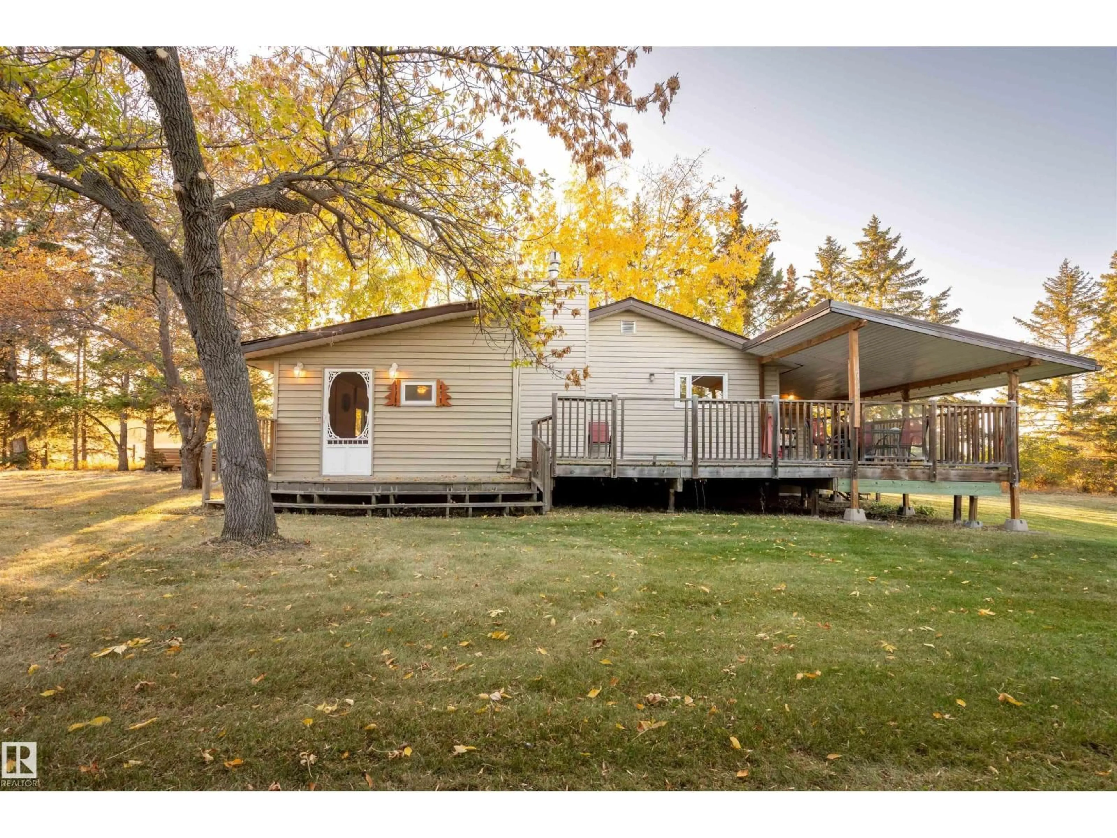 Unknown for 62 BUSKMOSE DR, Rural Wetaskiwin County Alberta T0C2V0