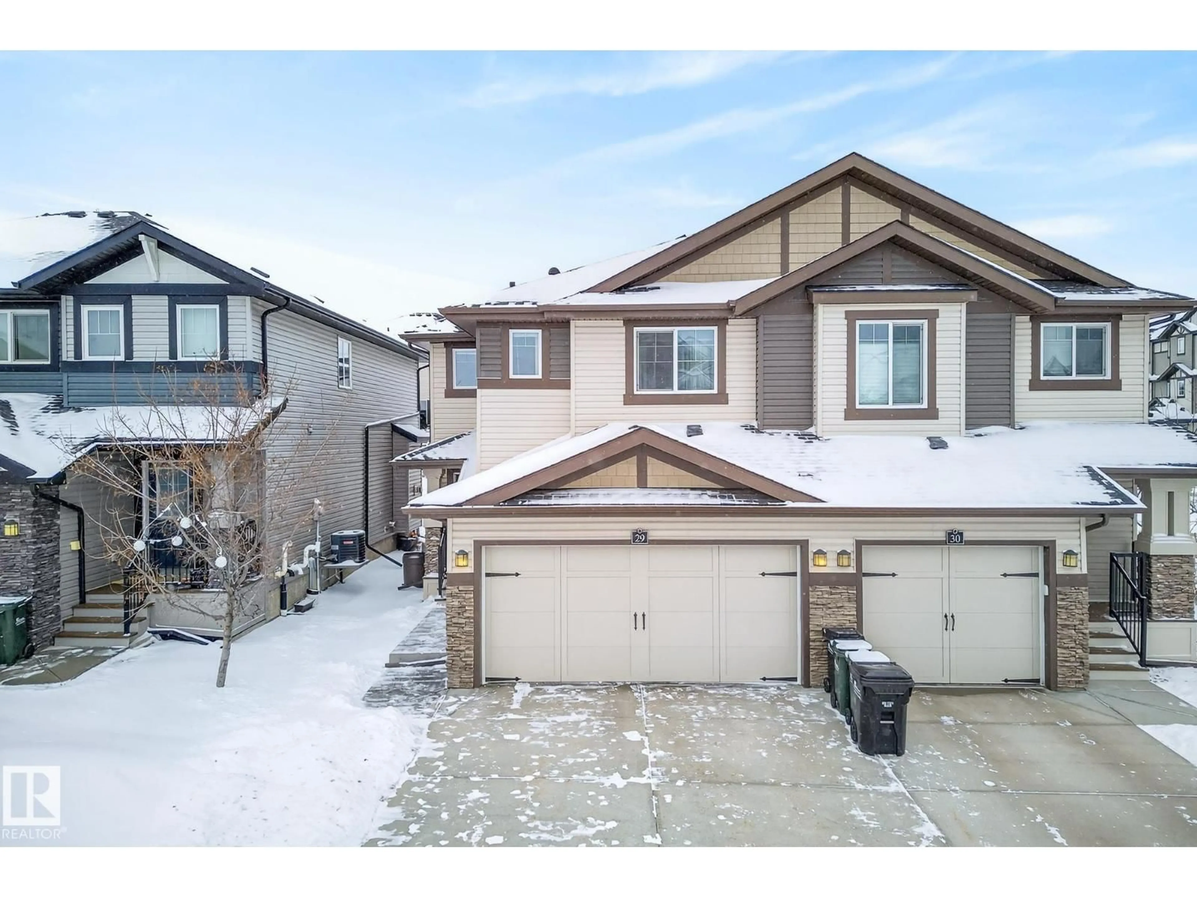A pic from outside/outdoor area/front of a property/back of a property/a pic from drone, street for 29 AUGUSTINE CR, Sherwood Park Alberta T8H0X3