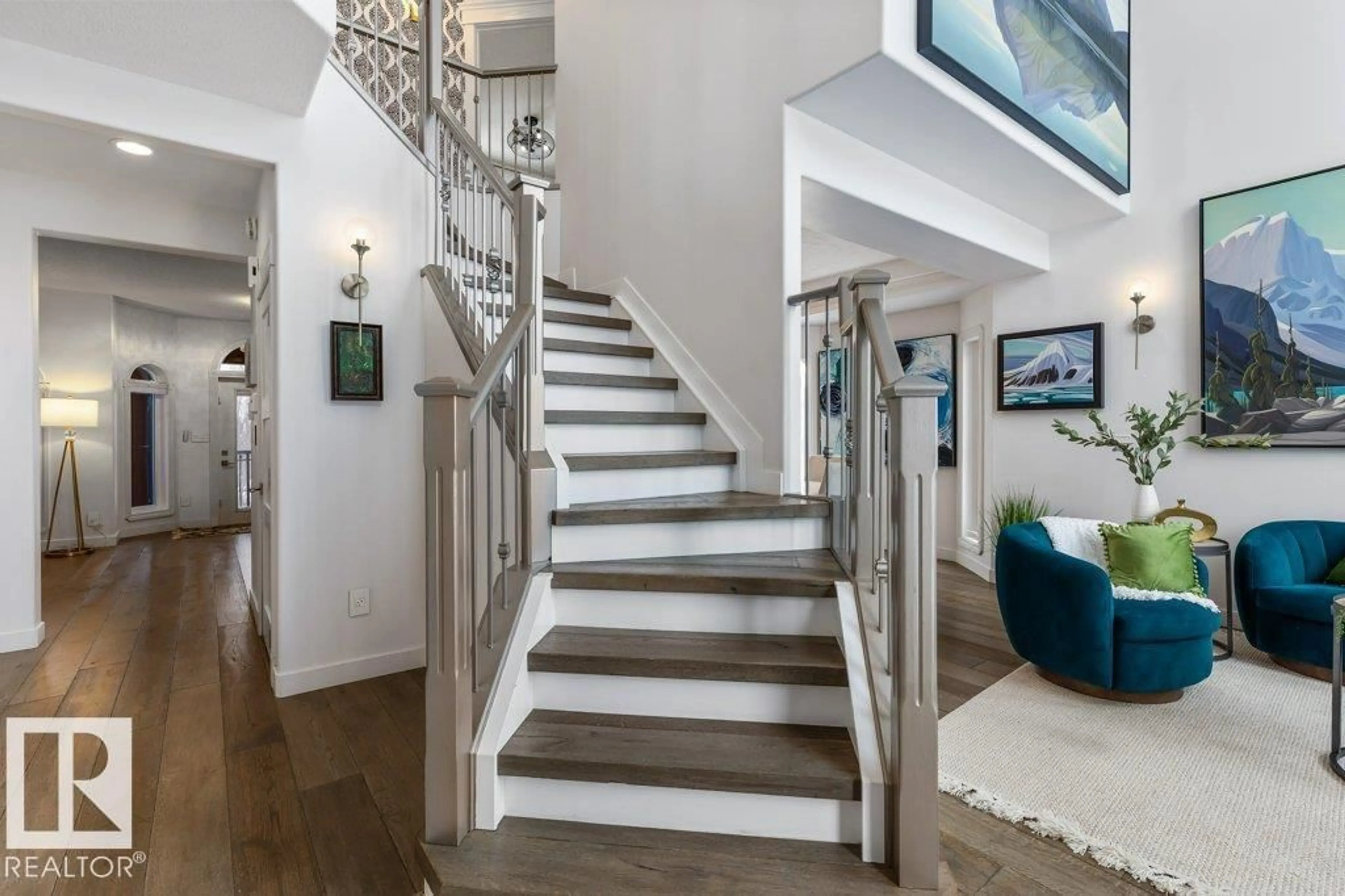 Stairs for 44 KENILWORTH CR, St. Albert Alberta T8N7G3