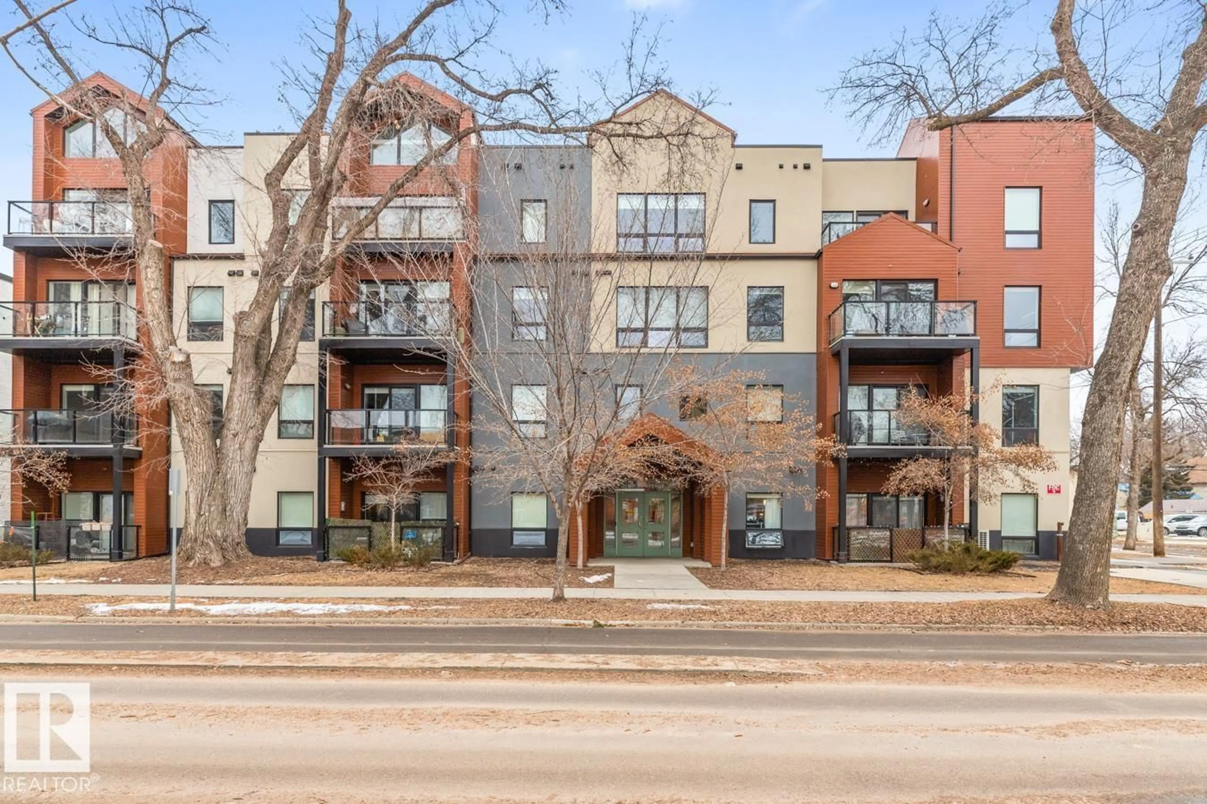 Unknown for #102 - 10006 83 AV, Edmonton Alberta T6E2C2