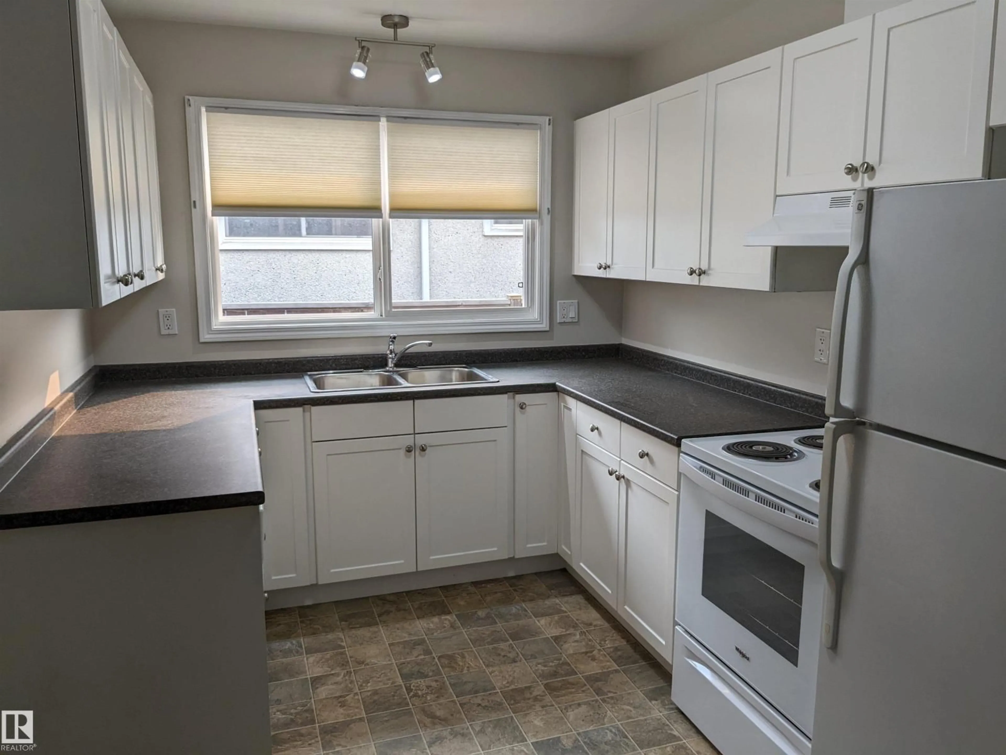 Standard kitchen, unknown for 8315 69 AV, Edmonton Alberta T6C0A1