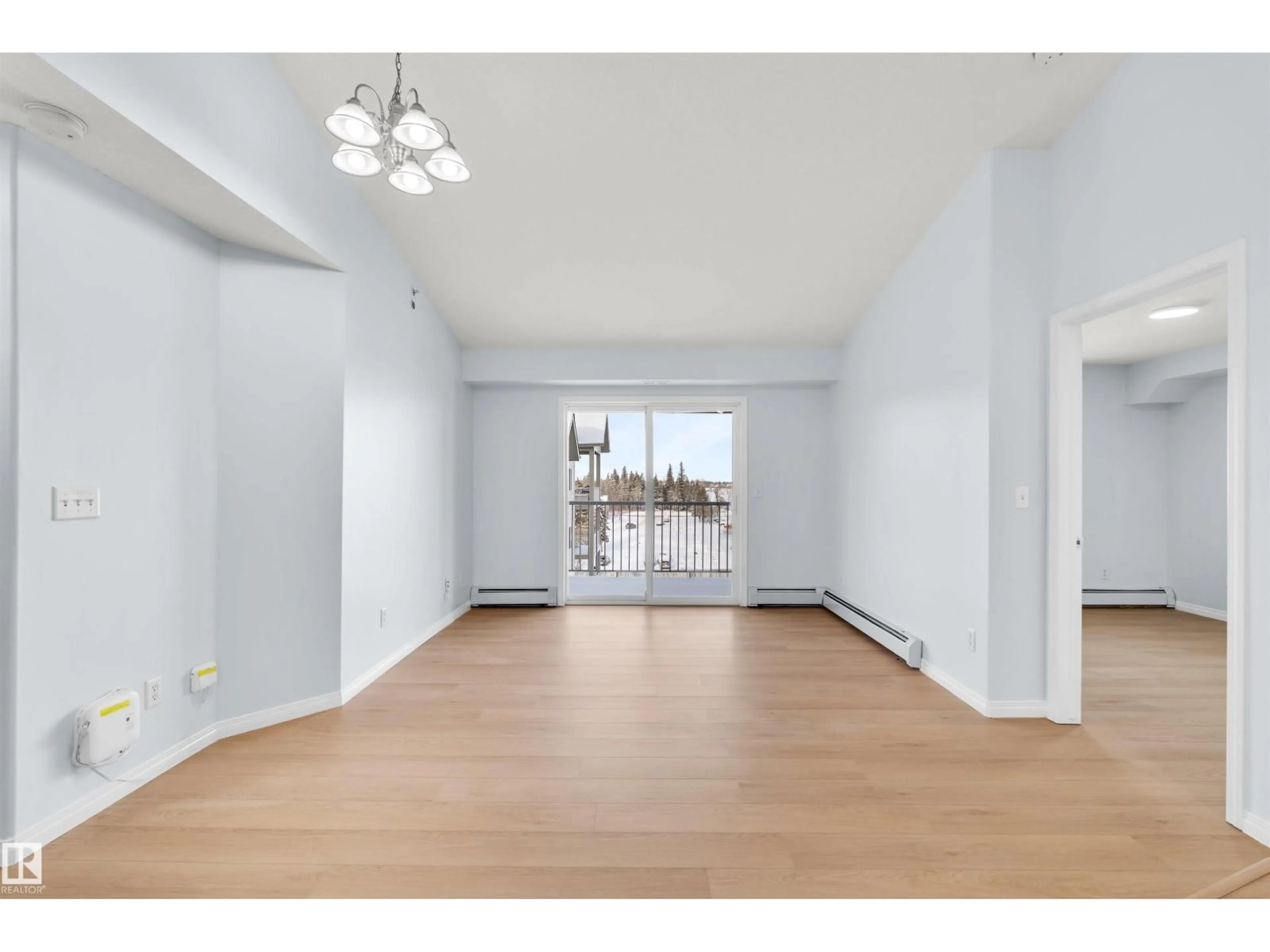 A pic of a room for 530 - 7511 171 ST NW, Edmonton Alberta T5T6S7