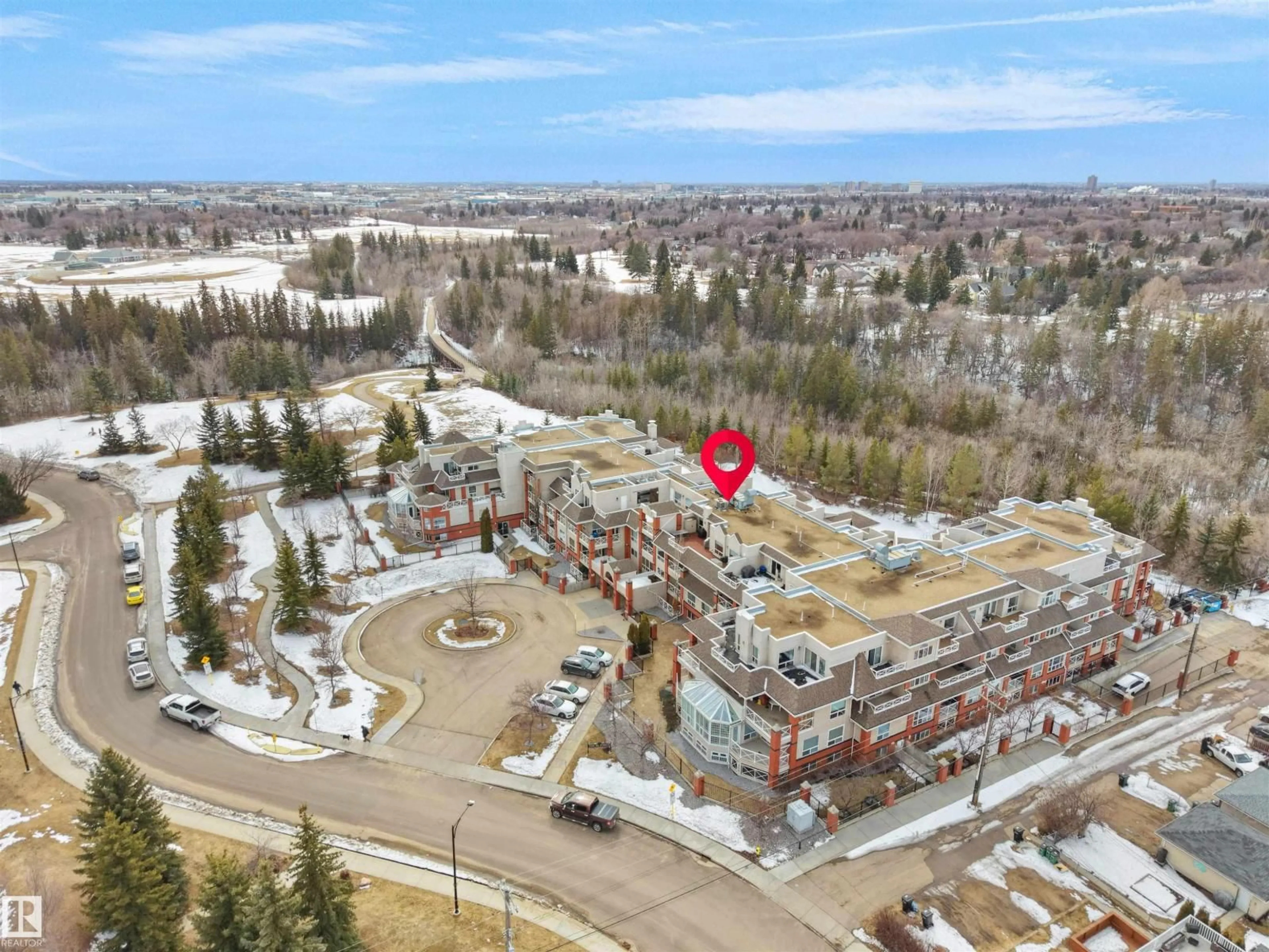 A pic from outside/outdoor area/front of a property/back of a property/a pic from drone, mountain view for 225 7510 89 ST NW, Edmonton Alberta T6C0X5