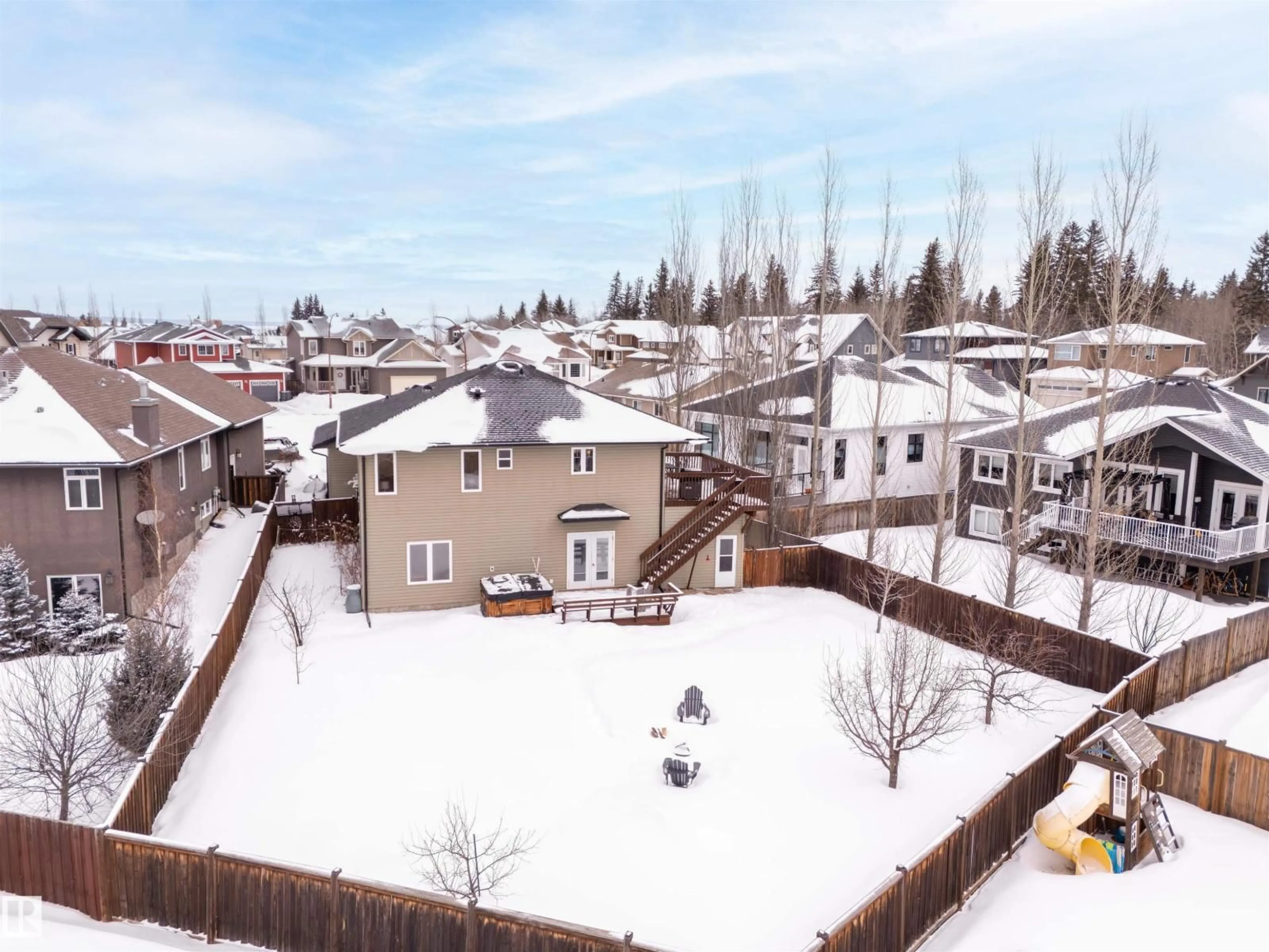 A pic from outside/outdoor area/front of a property/back of a property/a pic from drone, unknown for 116 LOGPERCH CR, Cold Lake Alberta T9M0B3