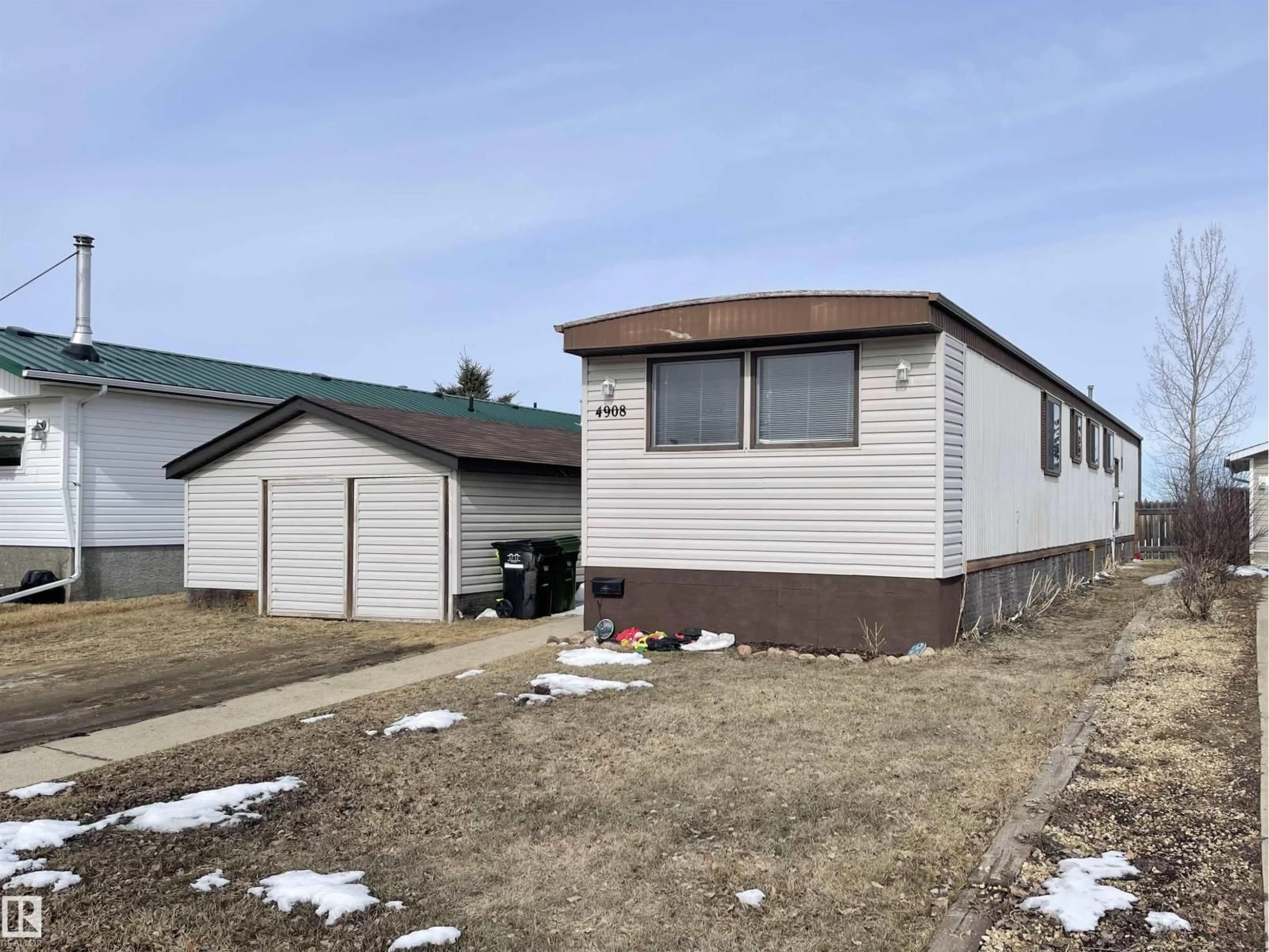 Unknown for 4908 55 AVENUE, Camrose Alberta T4V3A4