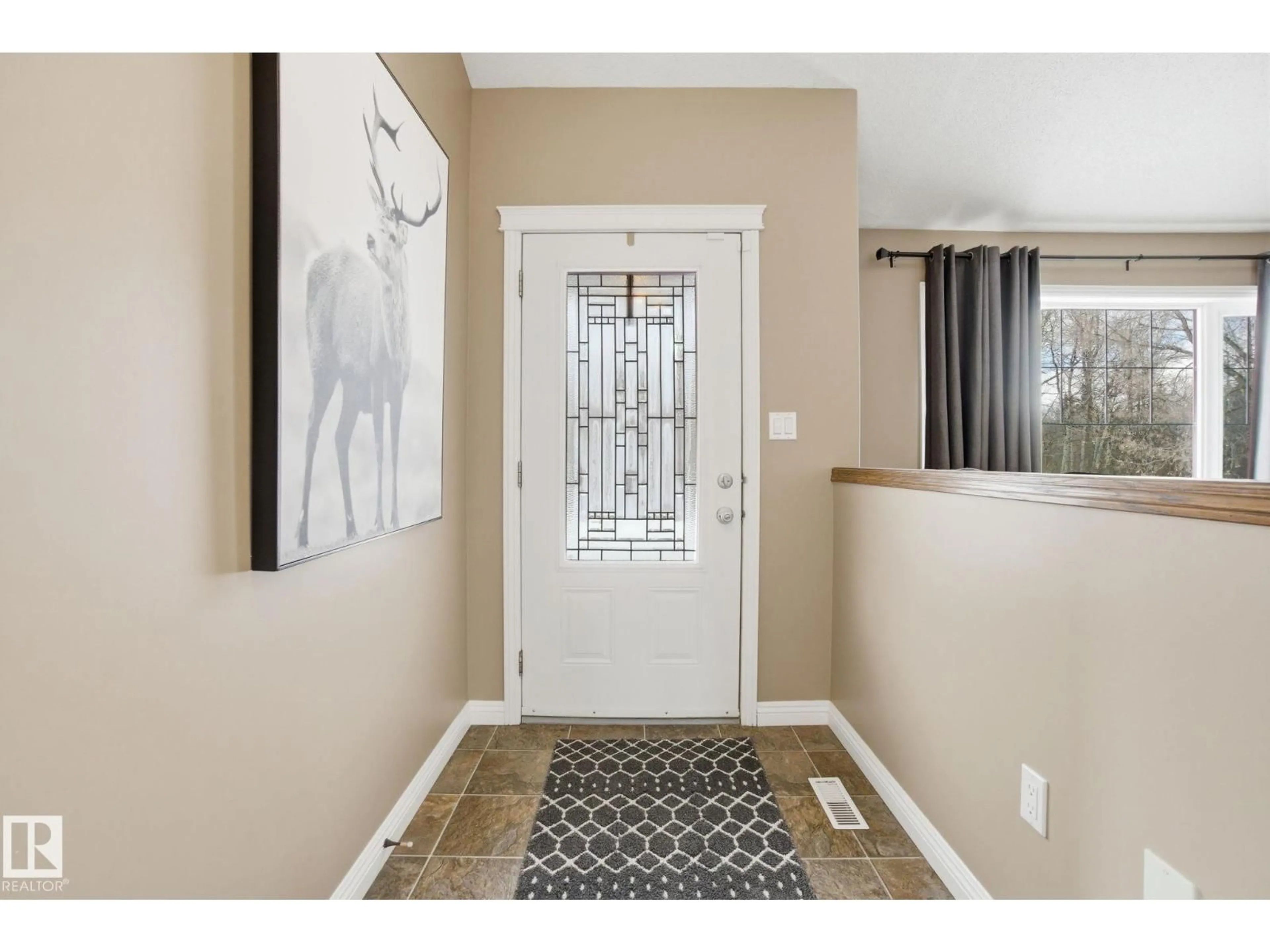 Indoor entryway for 260 22106 S COOKING LAKE RD, Rural Strathcona County Alberta T8E1J1