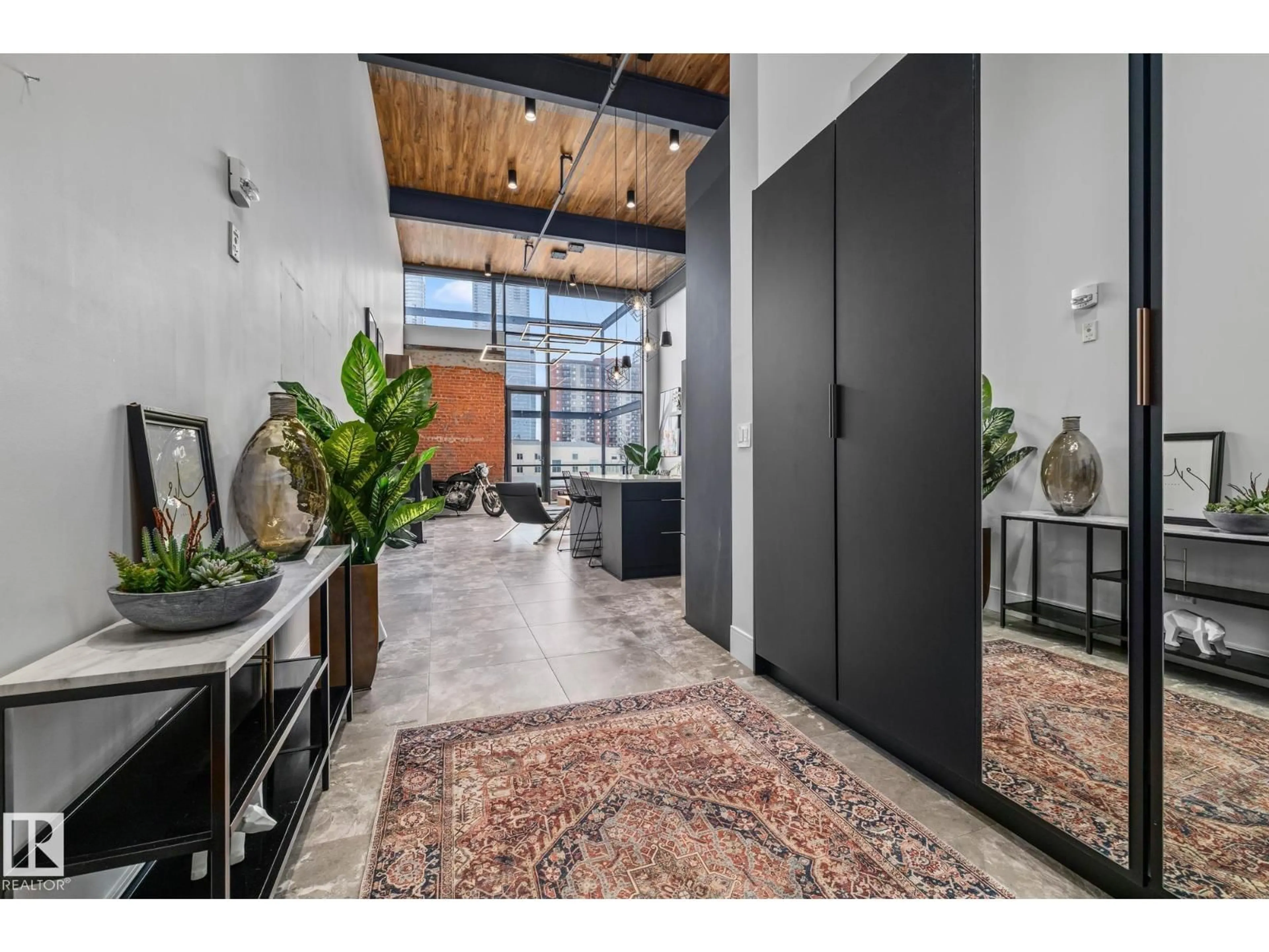 Indoor entryway for #314 - 10309 107 ST, Edmonton Alberta T5J1K3