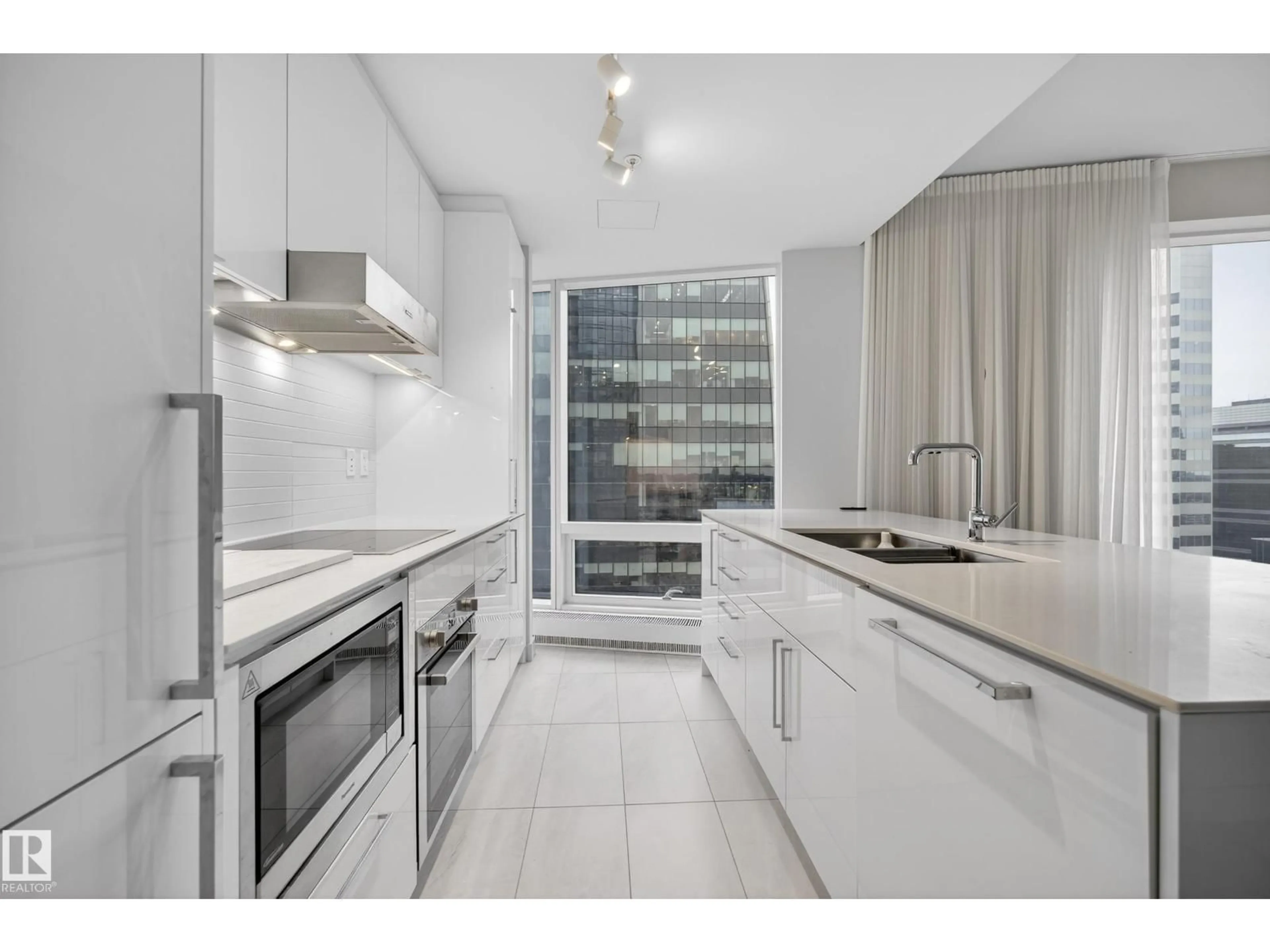 Standard kitchen, unknown for 10360 - 2508 102 ST, Edmonton Alberta T5J4Y8