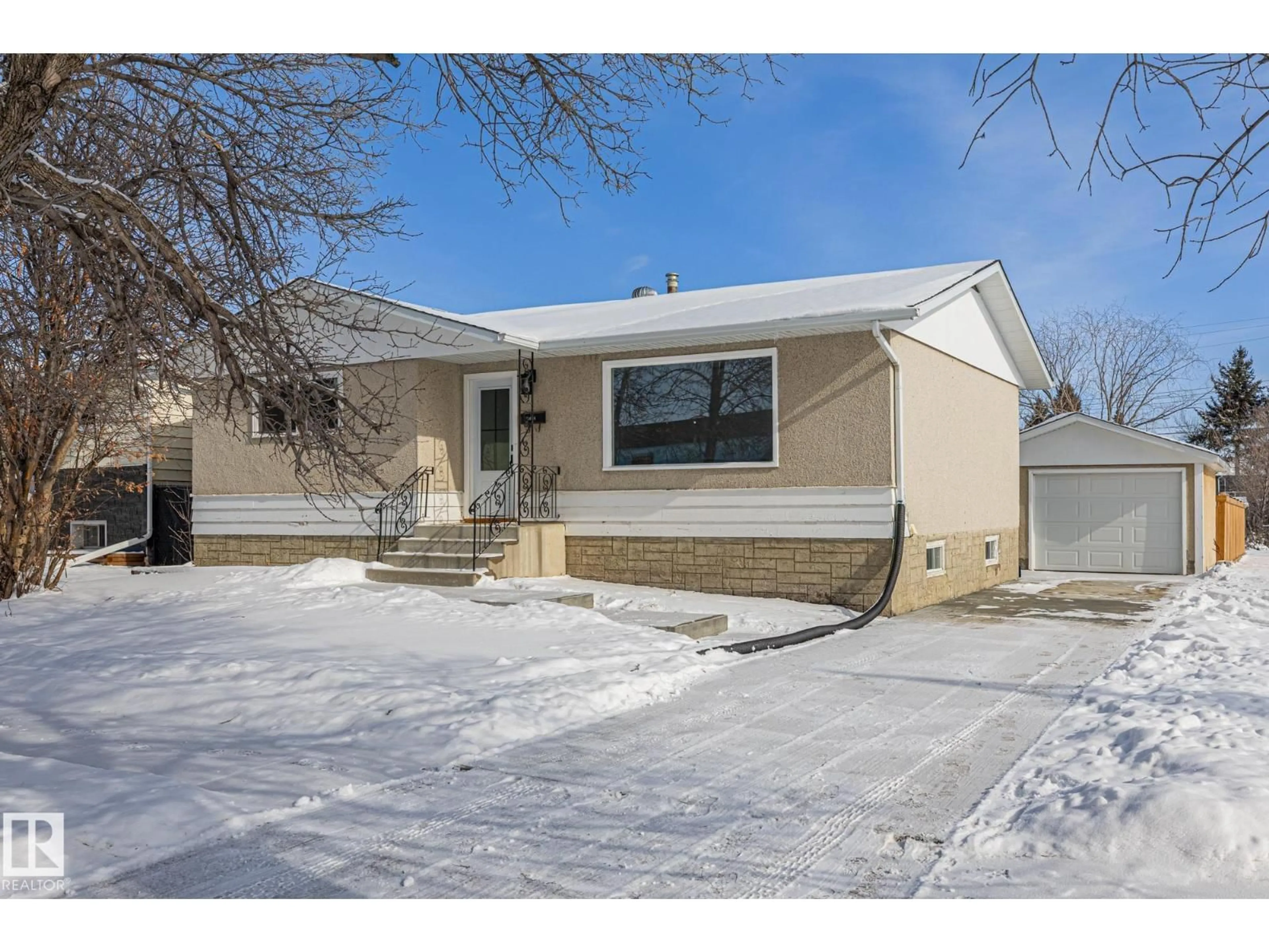 Unknown for 5016 48 AV, Lamont Alberta T0B2R0