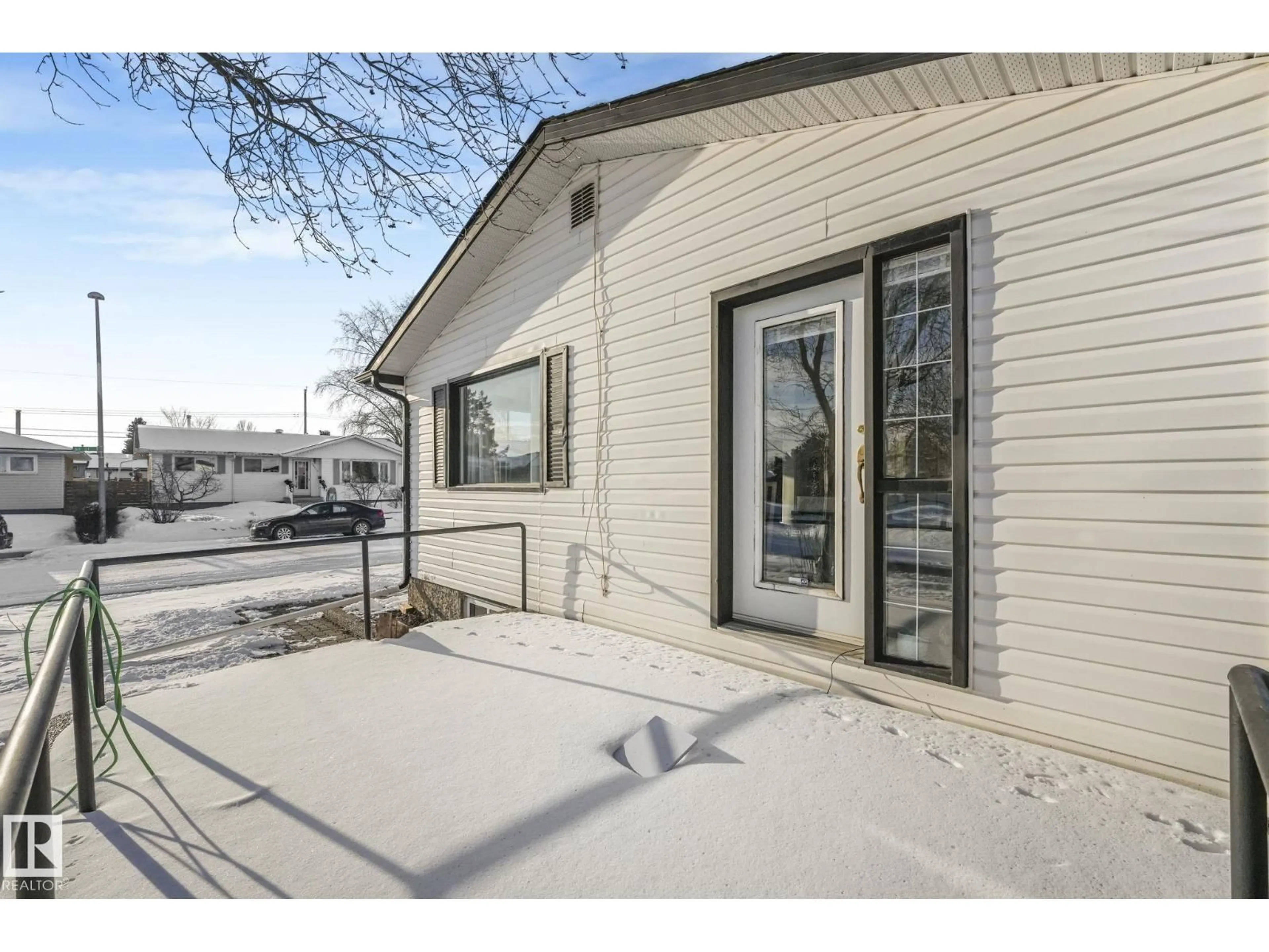 Unknown for 13529 69 ST, Edmonton Alberta T5C0H7