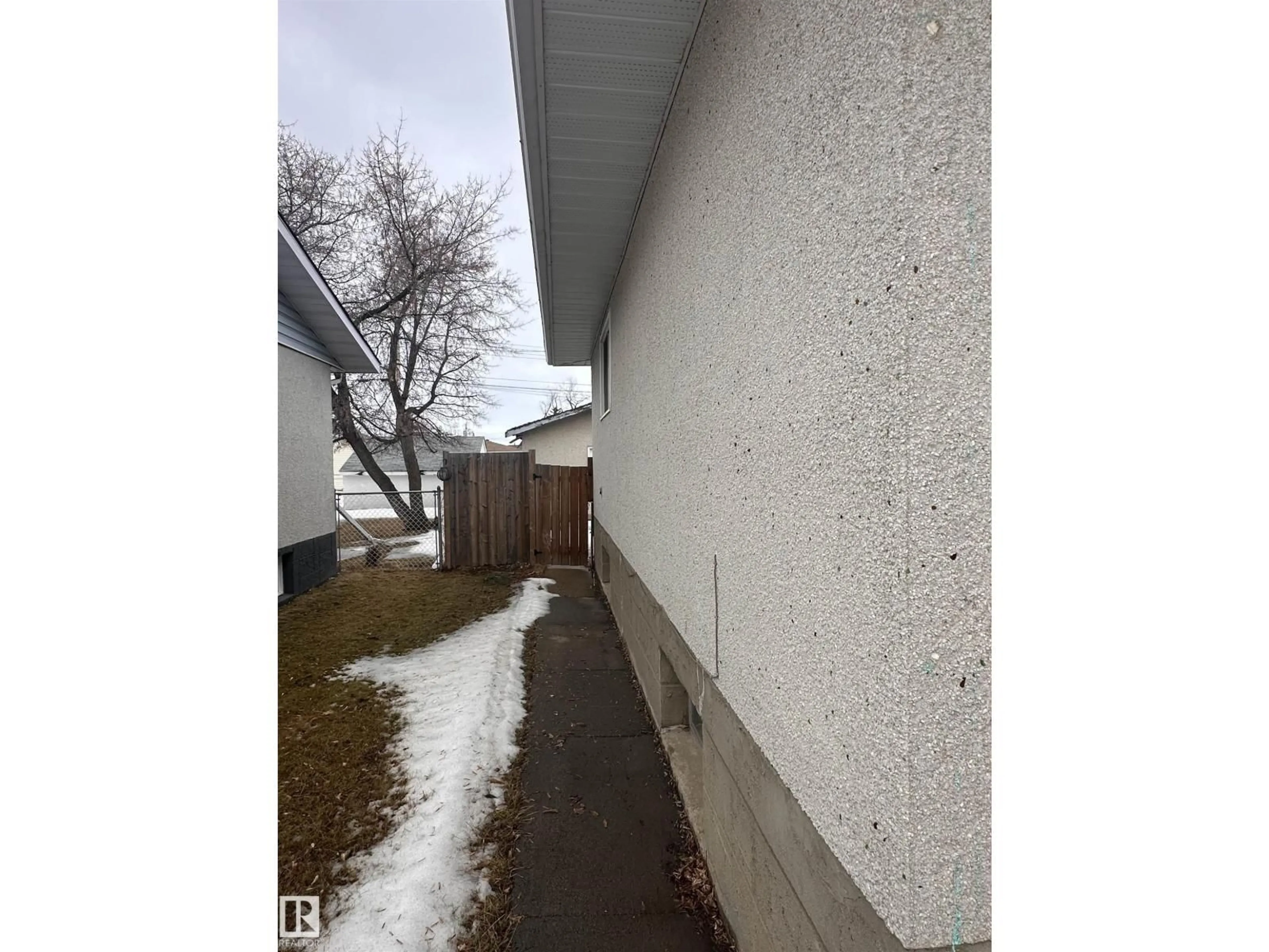 Unknown for 9724 102 AV, Westlock Alberta T7P1Z8