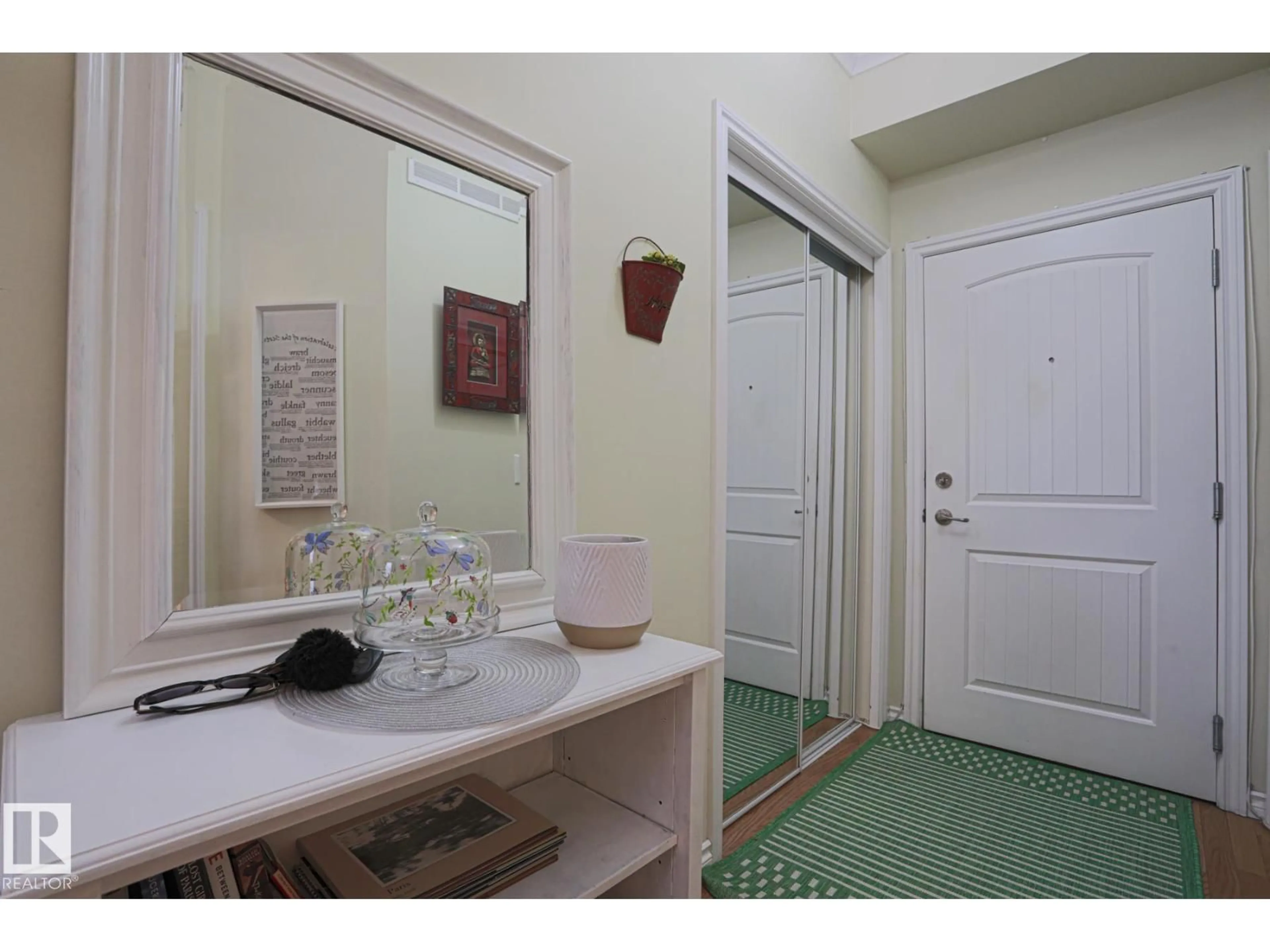 Standard bathroom, unknown for #314 - 8528 82 AV, Edmonton Alberta T6B0Y8