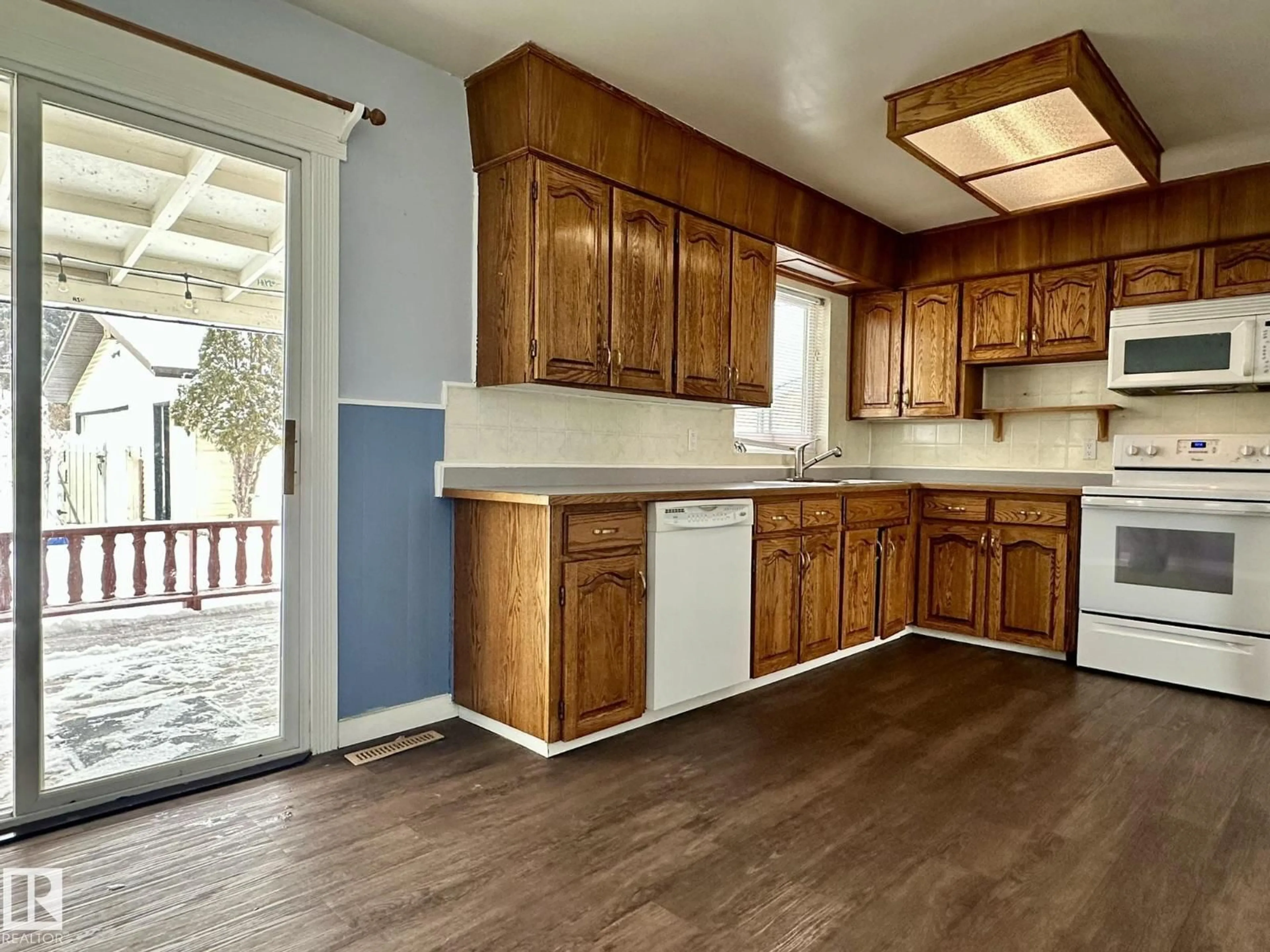 Unknown for NW - 13320 131A AV, Edmonton Alberta T5L3P2