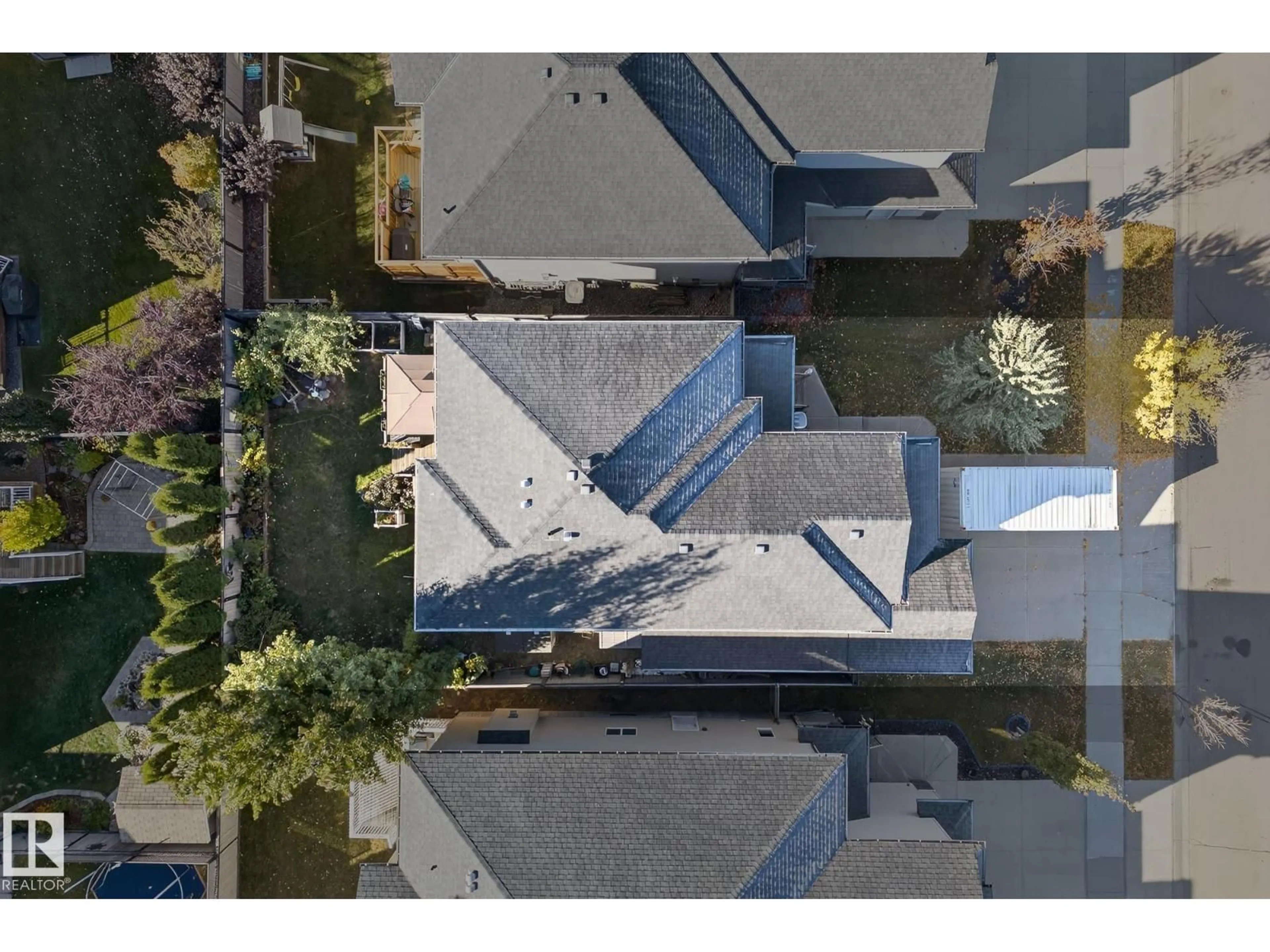 A pic from outside/outdoor area/front of a property/back of a property/a pic from drone, street for 22 SHOREWOOD CR, Leduc Alberta T9E0K9