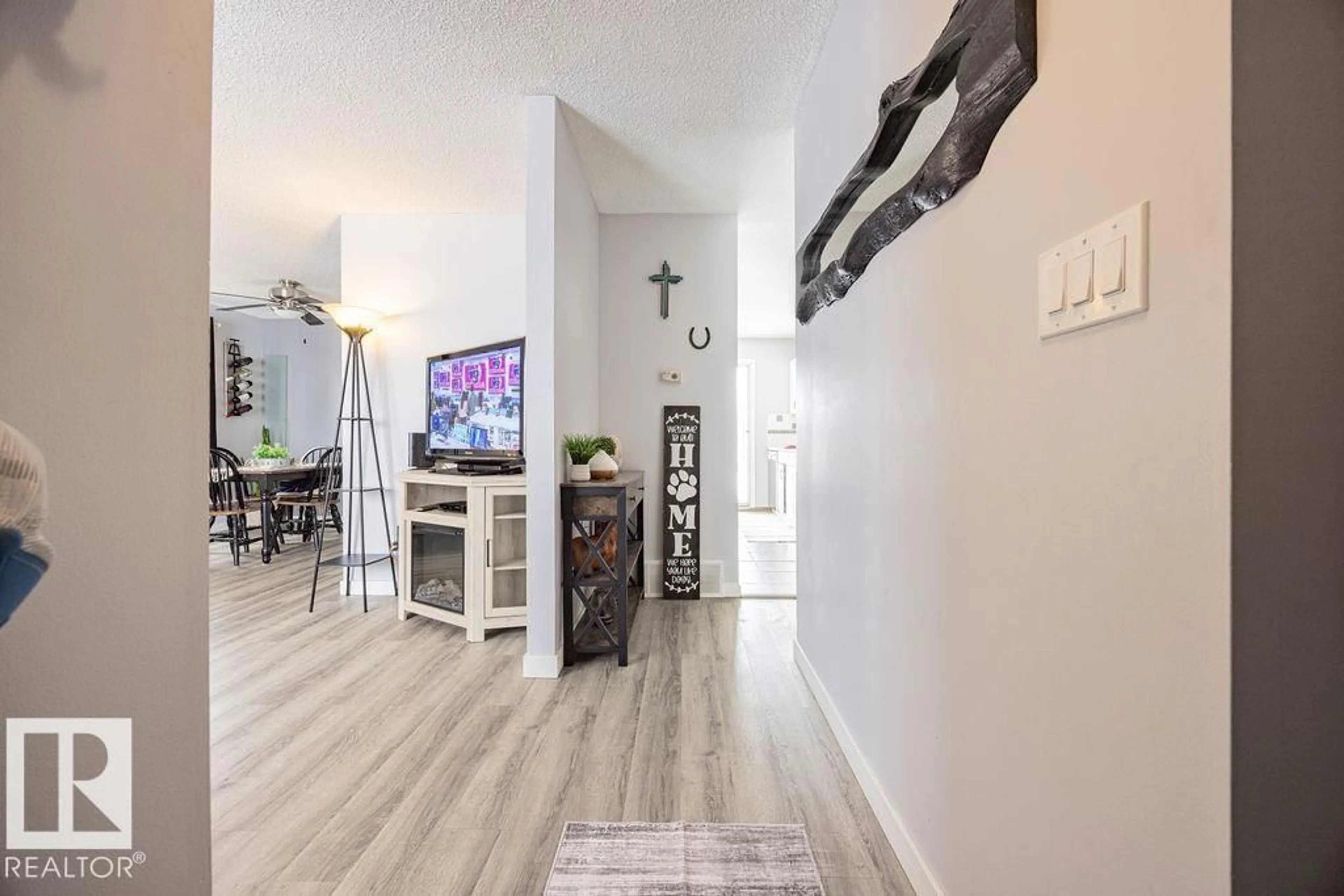 Unknown for 44 IVY CR, Sherwood Park Alberta T8A1W4