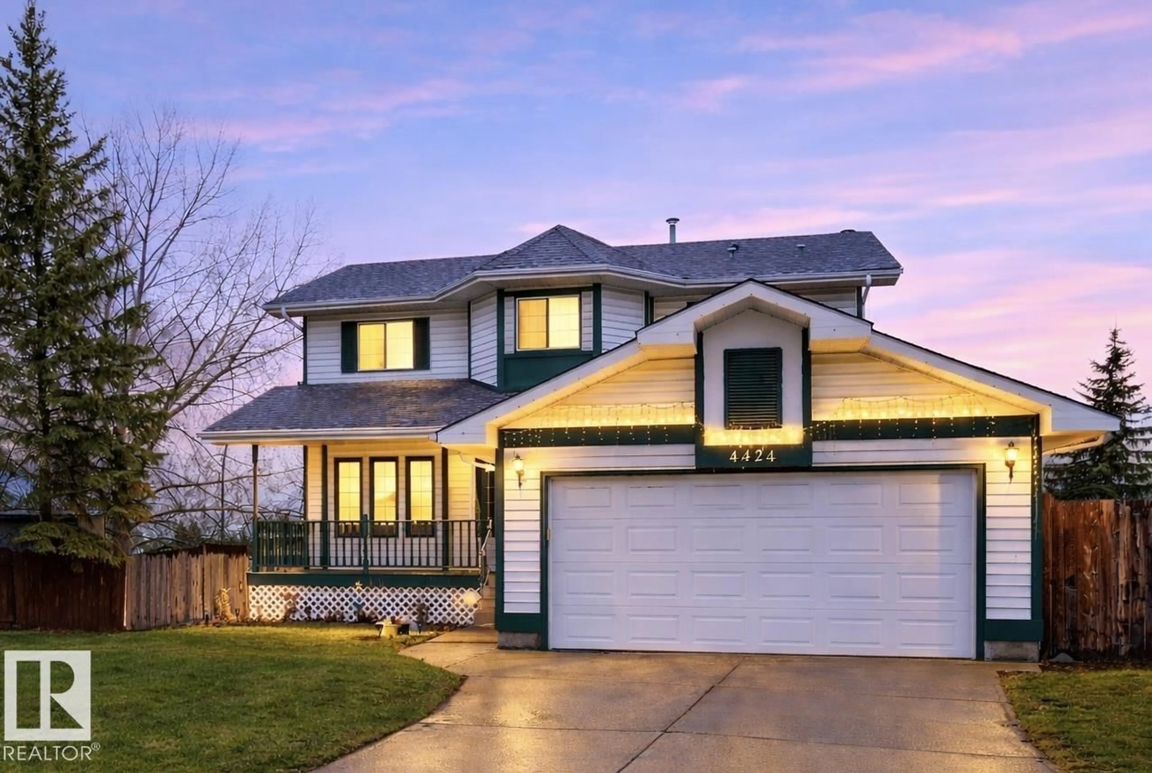 Home with vinyl exterior material, street for 4424 33 ST, Edmonton Alberta T6T1E9