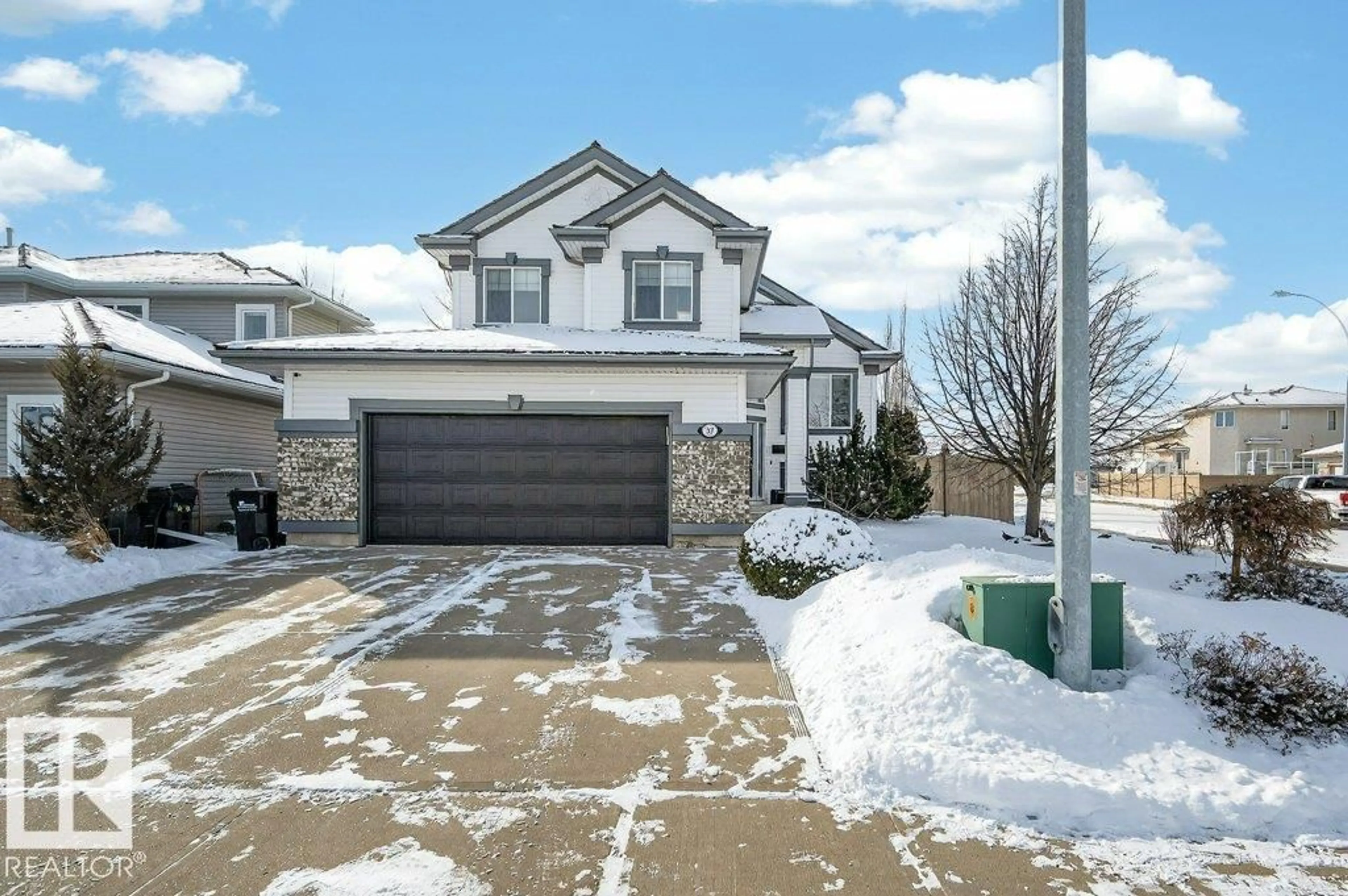 Unknown for 37 NOTTINGHAM, Sherwood Park Alberta T8A6G1