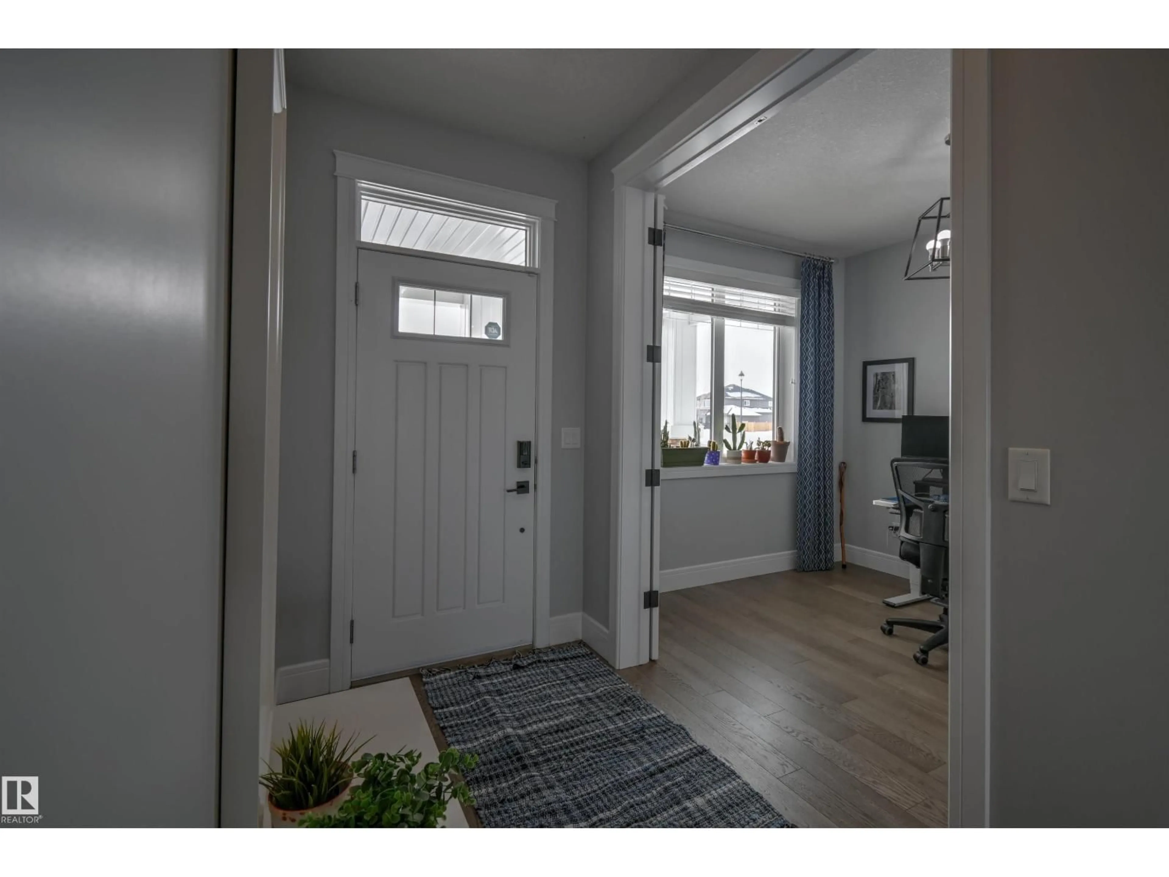 Indoor entryway for 1146 GENESIS LAKE BV, Stony Plain Alberta T7Z0K5