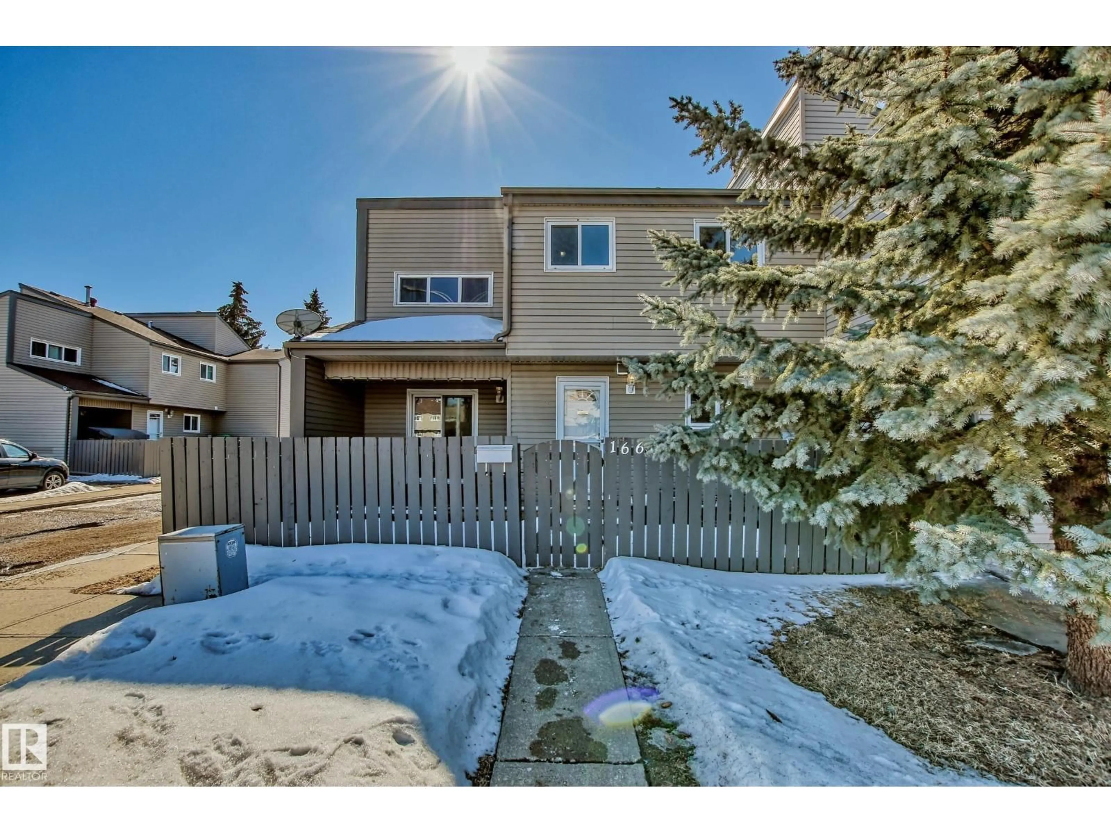 Unknown for 1660 LAKEWOOD RD, Edmonton Alberta T6K3H5